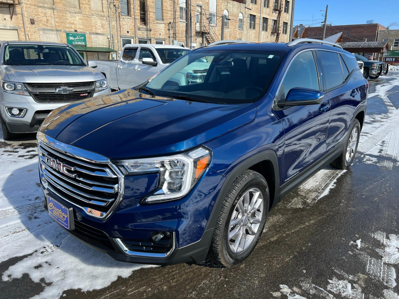 2022 Blue /Black GMC Terrain SLT AWD (3GKALVEV0NL) with an 1.4L L4 DOHC 16V TURBO engine, 6A transmission, located at 116 5th Avenue South, Lewistown, MT, 59457, 47.063877, -109.427879 - Introducing the 2022 GMC Terrain AWD SLT - the ultimate SUV for those who demand both style and performance! This vehicle boasts an impressive list of features that are sure to make your driving experience both comfortable and enjoyable. With its sleek and modern design, the 2022 GMC Terrain AWD SL - Photo #0