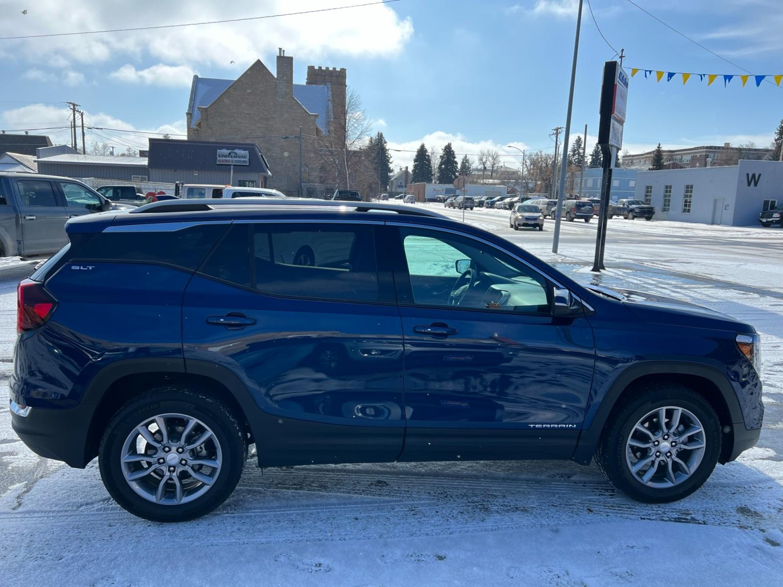 2022 Blue /Black GMC Terrain SLT AWD (3GKALVEV0NL) with an 1.4L L4 DOHC 16V TURBO engine, 6A transmission, located at 116 5th Avenue South, Lewistown, MT, 59457, 47.063877, -109.427879 - Introducing the 2022 GMC Terrain AWD SLT - the ultimate SUV for those who demand both style and performance! This vehicle boasts an impressive list of features that are sure to make your driving experience both comfortable and enjoyable. With its sleek and modern design, the 2022 GMC Terrain AWD SL - Photo #2