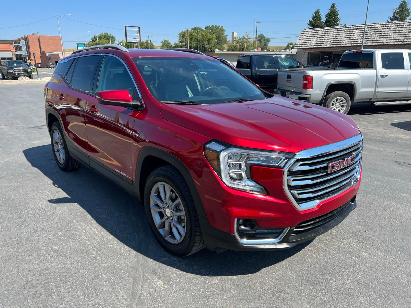 2022 Maroon /Black GMC Terrain SLT AWD (3GKALVEV8NL) with an 1.5L L4 DOHC TURBO engine, 6A transmission, located at 116 5th Avenue South, Lewistown, MT, 59457, 47.063877, -109.427879 - Discover the 2022 GMC Terrain SLT AWD - Where Elegance Meets Performance! Elevate your driving experience with the 2022 GMC Terrain SLT AWD. Designed to command attention and deliver top-tier performance, this SUV seamlessly merges style with capability. Luxurious Craftsmanship: Step inside t - Photo #0