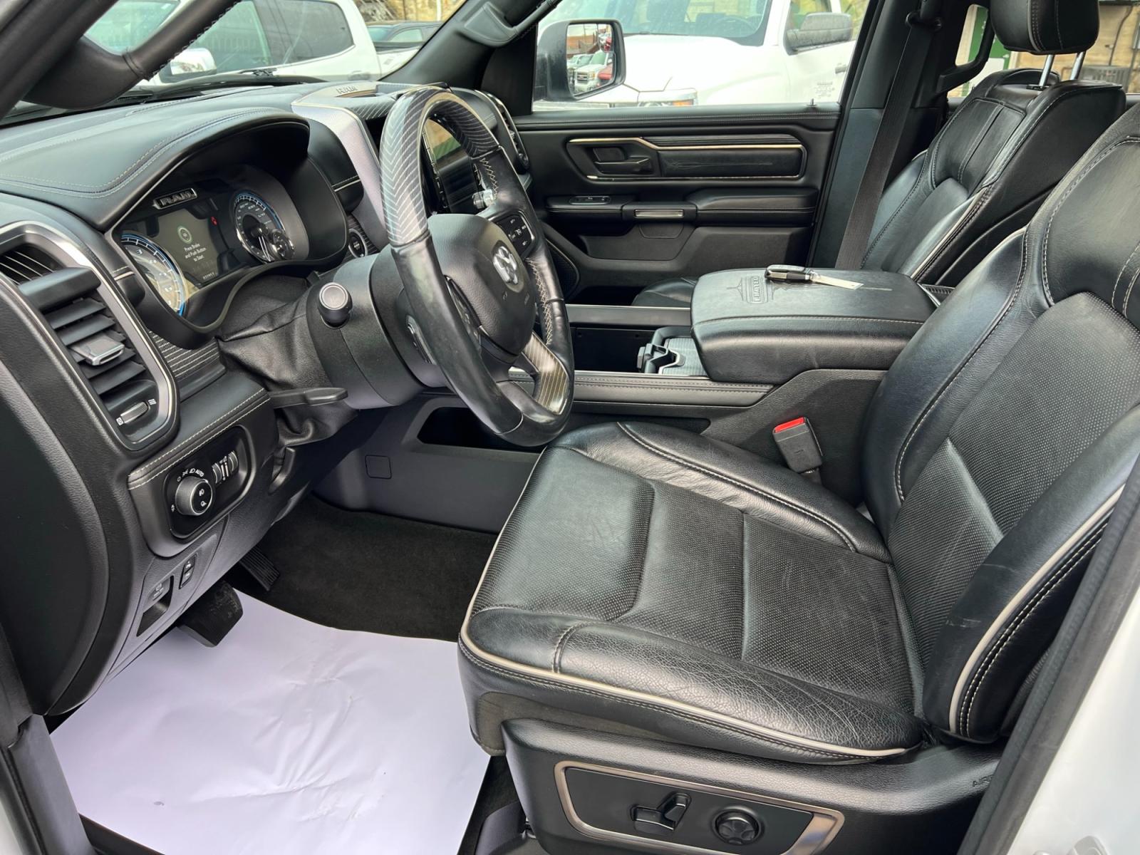 2020 WHITE /Charcoal RAM 1500 Limited Crew Cab SWB 4WD (1C6SRFHT8LN) with an 5.7L V8 OHV 16V engine, 8A transmission, located at 116 5th Avenue South, Lewistown, MT, 59457, 47.063877, -109.427879 - Photo #15