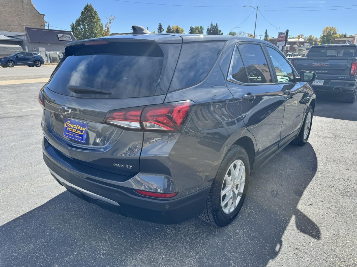 2022 Grey /Charcoal Chevrolet Equinox LT AWD (3GNAXUEV8NS) with an 1.5L L4 DOHC 16V TURBO engine, 6A transmission, located at 116 5th Avenue South, Lewistown, MT, 59457, 47.063877, -109.427879 - For Sale: 2022 Chevrolet Equinox LT AWD – Clean, reliable, and packed with comfort and safety. This all-wheel drive Equinox is equipped with a heated steering wheel and heated front seats, making it perfect for year-round driving comfort. The included safety package offers advanced driver assistan- Photo#2