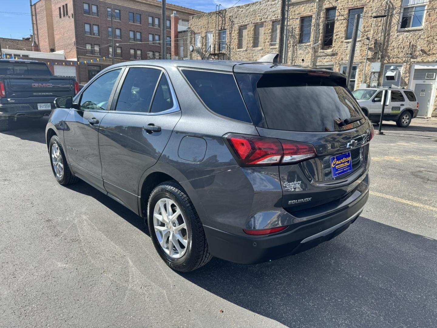 2022 Grey /Charcoal Chevrolet Equinox LT AWD (3GNAXUEV8NS) with an 1.5L L4 DOHC 16V TURBO engine, 6A transmission, located at 116 5th Avenue South, Lewistown, MT, 59457, 47.063877, -109.427879 - For Sale: 2022 Chevrolet Equinox LT AWD – Clean, reliable, and packed with comfort and safety. This all-wheel drive Equinox is equipped with a heated steering wheel and heated front seats, making it perfect for year-round driving comfort. The included safety package offers advanced driver assistan- Photo#4