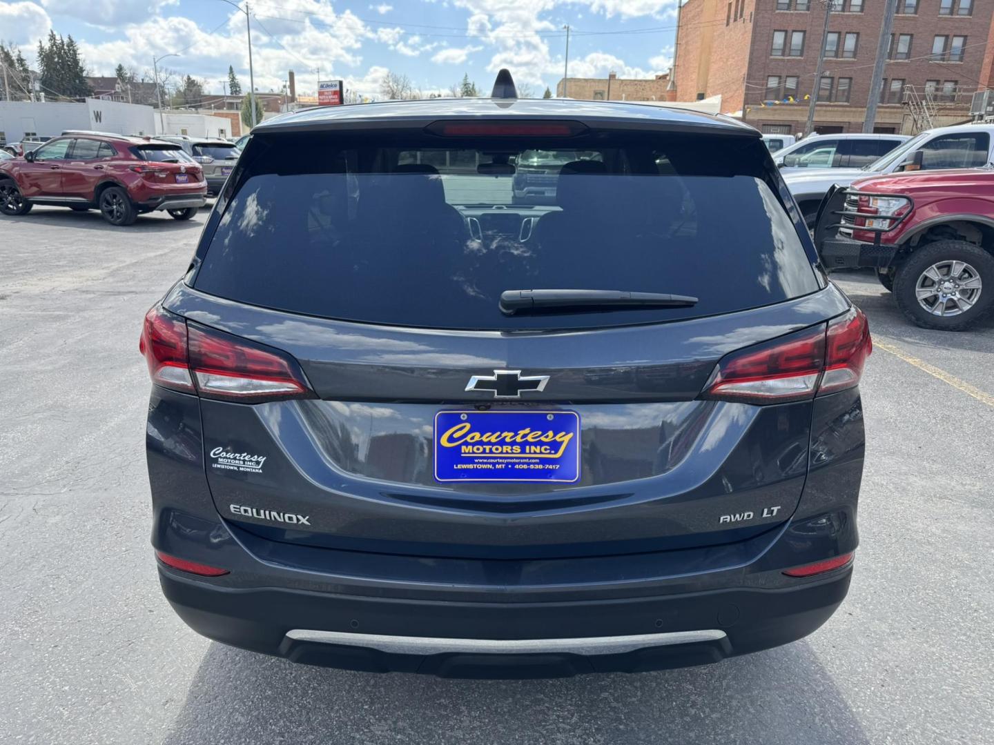 2022 Grey /Charcoal Chevrolet Equinox LT AWD (3GNAXUEV8NS) with an 1.5L L4 DOHC 16V TURBO engine, 6A transmission, located at 116 5th Avenue South, Lewistown, MT, 59457, 47.063877, -109.427879 - For Sale: 2022 Chevrolet Equinox LT AWD – Clean, reliable, and packed with comfort and safety. This all-wheel drive Equinox is equipped with a heated steering wheel and heated front seats, making it perfect for year-round driving comfort. The included safety package offers advanced driver assistan - Photo#3