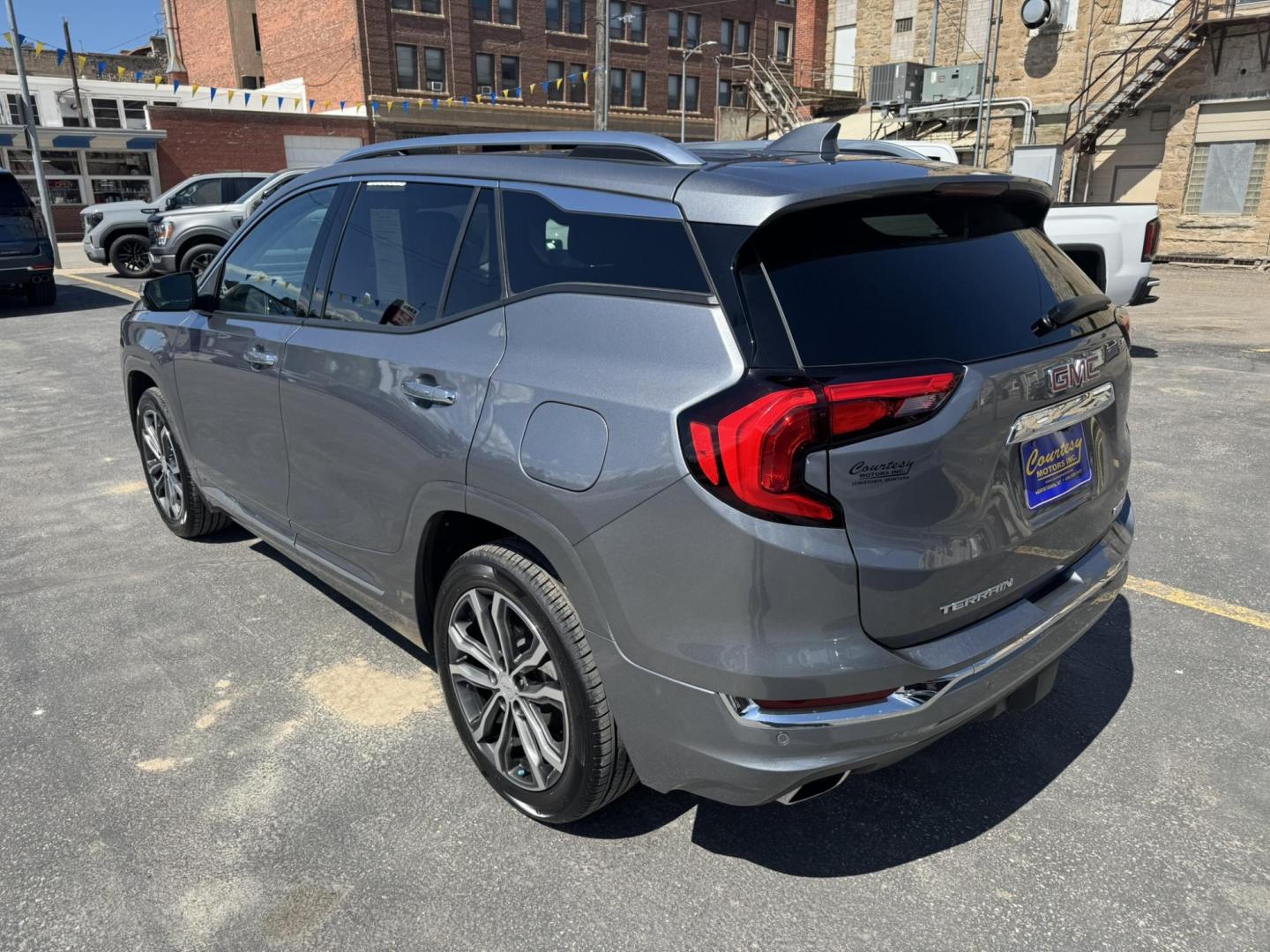 2020 Grey /Black GMC Terrain Denali AWD (3GKALXEX2LL) with an 2.0L L4 DOHC 16V TURBO engine, 6A transmission, located at 116 5th Avenue South, Lewistown, MT, 59457, 47.063877, -109.427879 - Experience the perfect blend of sophistication and capability with the 2020 GMC Terrain Denali AWD. This top-tier compact SUV offers a refined driving experience, advanced technology, and premium comfort features that cater to both daily commutes and weekend adventures. Under the hood, the Terrain - Photo#4