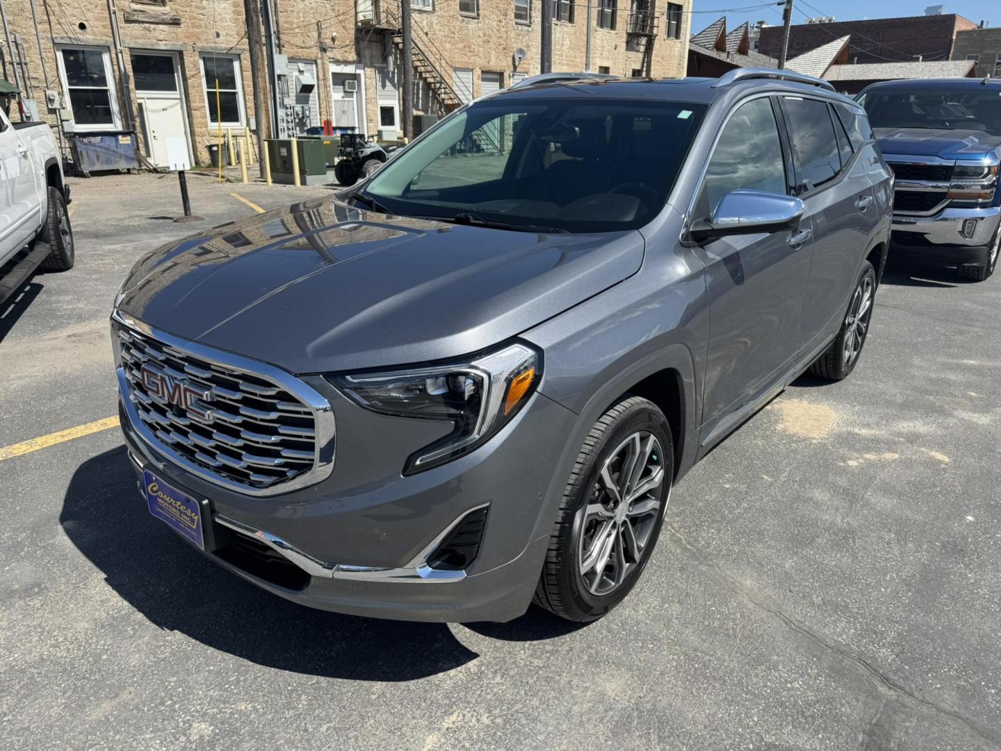 2020 Grey /Black GMC Terrain Denali AWD (3GKALXEX2LL) with an 2.0L L4 DOHC 16V TURBO engine, 6A transmission, located at 116 5th Avenue South, Lewistown, MT, 59457, 47.063877, -109.427879 - Experience the perfect blend of sophistication and capability with the 2020 GMC Terrain Denali AWD. This top-tier compact SUV offers a refined driving experience, advanced technology, and premium comfort features that cater to both daily commutes and weekend adventures. Under the hood, the Terrain - Photo#6
