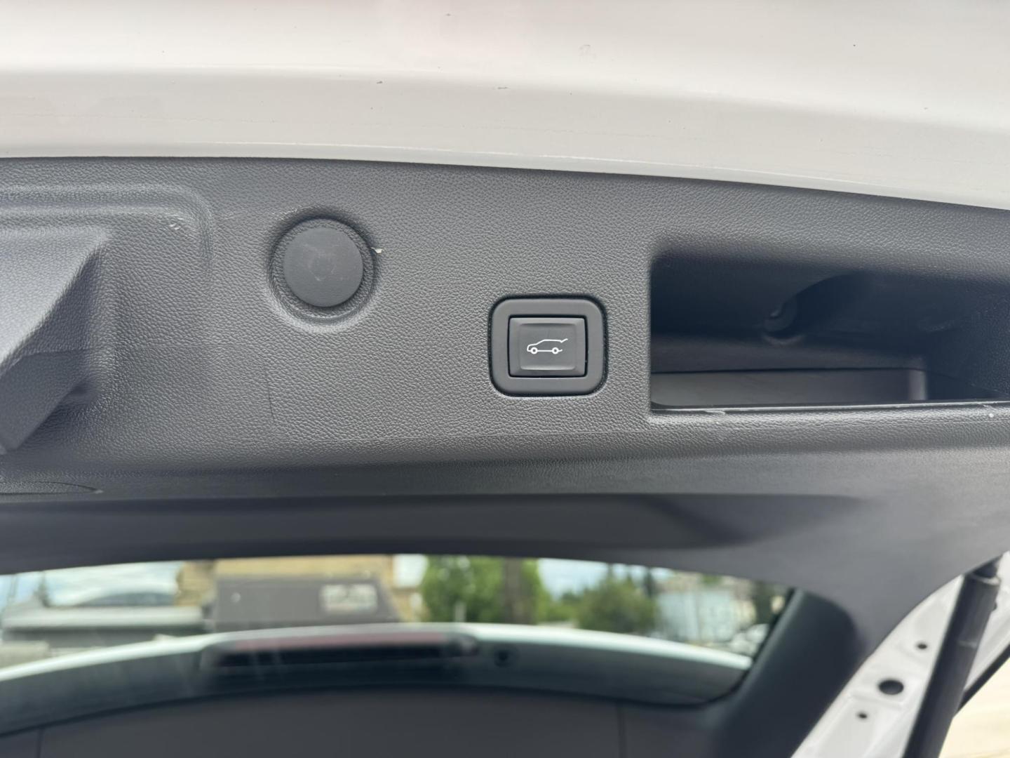 2022 Black /Charcoal Chevrolet Equinox LT AWD (3GNAXUEV9NL) with an 1.5L L4 DOHC 16V TURBO engine, 6A transmission, located at 116 5th Avenue South, Lewistown, MT, 59457, 47.063877, -109.427879 - Photo#9