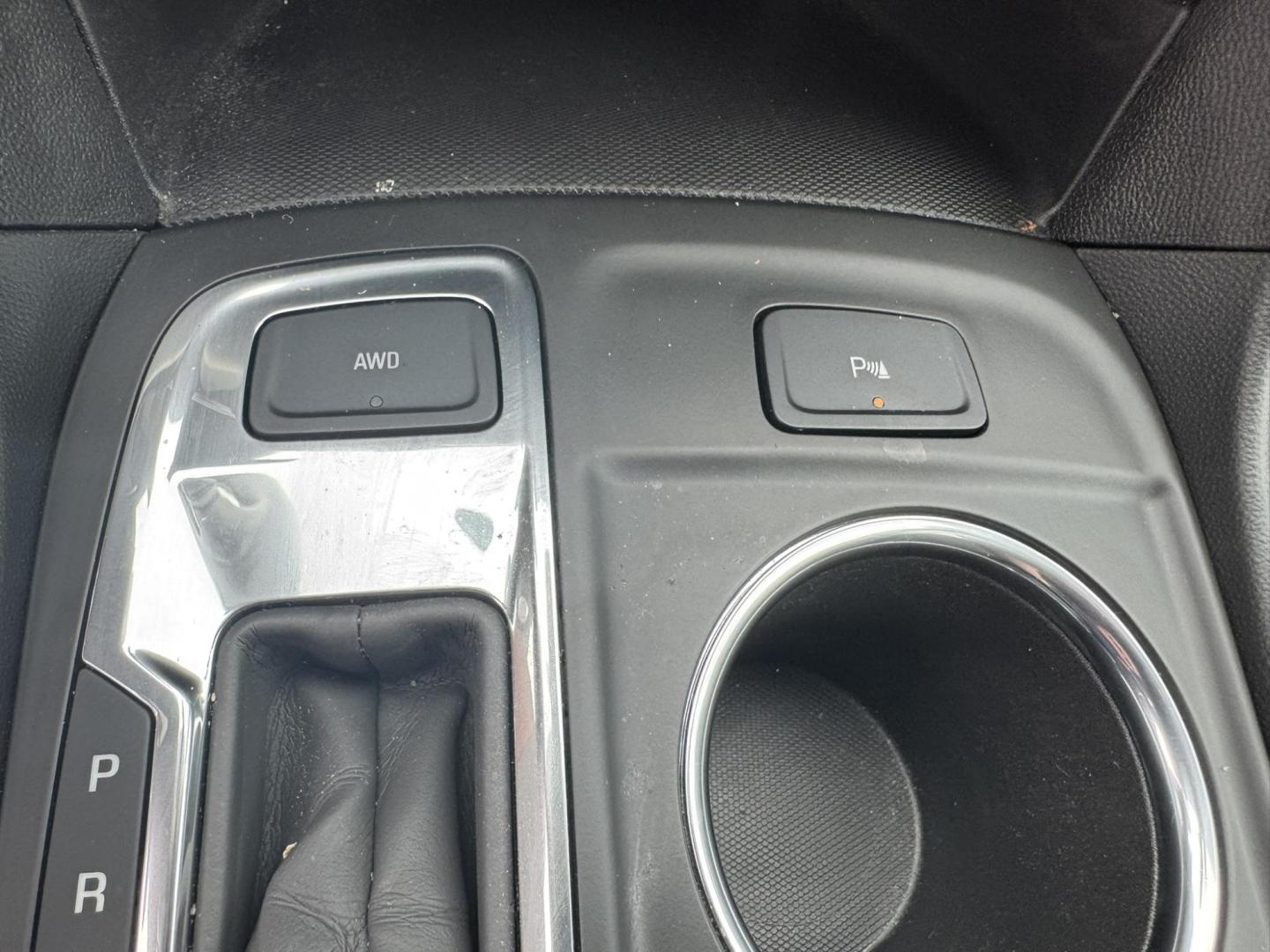 2022 Black /Charcoal Chevrolet Equinox LT AWD (3GNAXUEV9NL) with an 1.5L L4 DOHC 16V TURBO engine, 6A transmission, located at 116 5th Avenue South, Lewistown, MT, 59457, 47.063877, -109.427879 - Photo#18