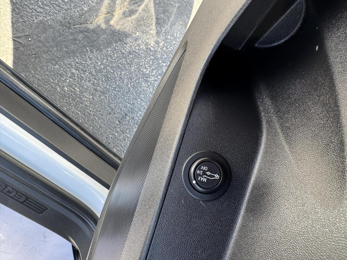 2022 WHITE /Black Chevrolet Equinox LT AWD (3GNAXUEV5NS) with an 1.5L L4 DOHC 16V TURBO engine, 6A transmission, located at 116 5th Avenue South, Lewistown, MT, 59457, 47.063877, -109.427879 - Photo#13