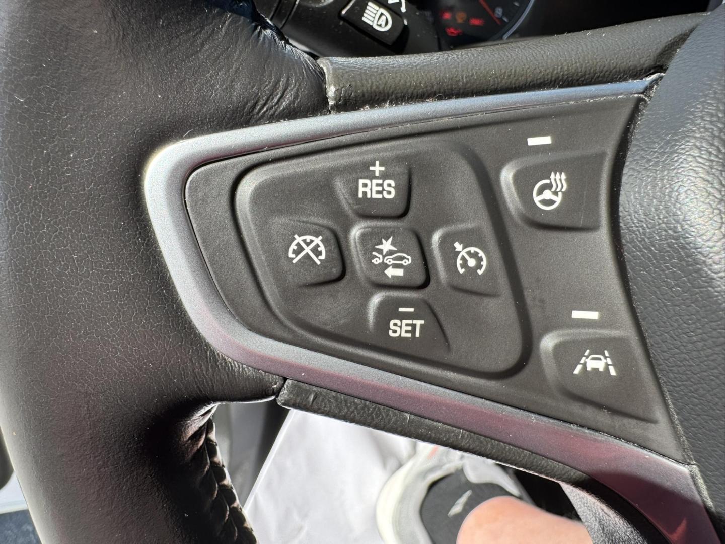 2022 WHITE /Black Chevrolet Equinox LT AWD (3GNAXUEV5NS) with an 1.5L L4 DOHC 16V TURBO engine, 6A transmission, located at 116 5th Avenue South, Lewistown, MT, 59457, 47.063877, -109.427879 - Photo#16