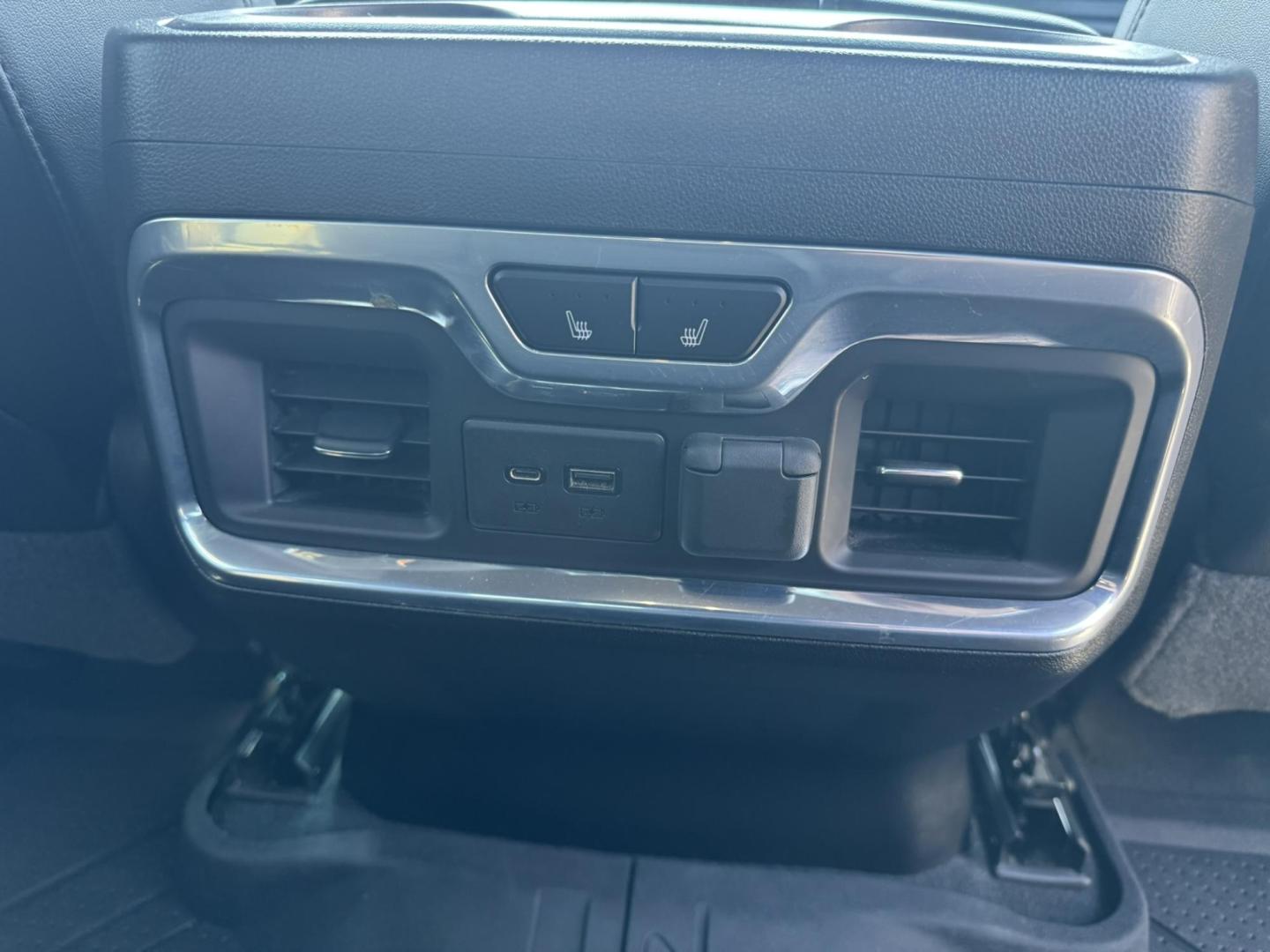 2020 Blue /Black Chevrolet Silverado 1500 High Country Crew Cab Long Box 4WD (1GCUYHELXLZ) with an 6.2L V8 OHV 16V engine, 6A transmission, located at 116 5th Avenue South, Lewistown, MT, 59457, 47.063877, -109.427879 - 2020 Chevrolet Silverado 1500 Crew Cab High Country, the perfect blend of premium comfort and powerful performance. Equipped with a strong V8 engine and smooth-shifting transmission, this truck delivers plenty of muscle for towing, hauling, or everyday driving. The High Country trim surrounds you - Photo#9