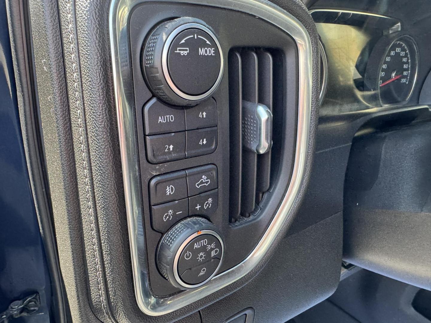 2020 Blue /Black Chevrolet Silverado 1500 High Country Crew Cab Long Box 4WD (1GCUYHELXLZ) with an 6.2L V8 OHV 16V engine, 6A transmission, located at 116 5th Avenue South, Lewistown, MT, 59457, 47.063877, -109.427879 - 2020 Chevrolet Silverado 1500 Crew Cab High Country, the perfect blend of premium comfort and powerful performance. Equipped with a strong V8 engine and smooth-shifting transmission, this truck delivers plenty of muscle for towing, hauling, or everyday driving. The High Country trim surrounds you - Photo#14