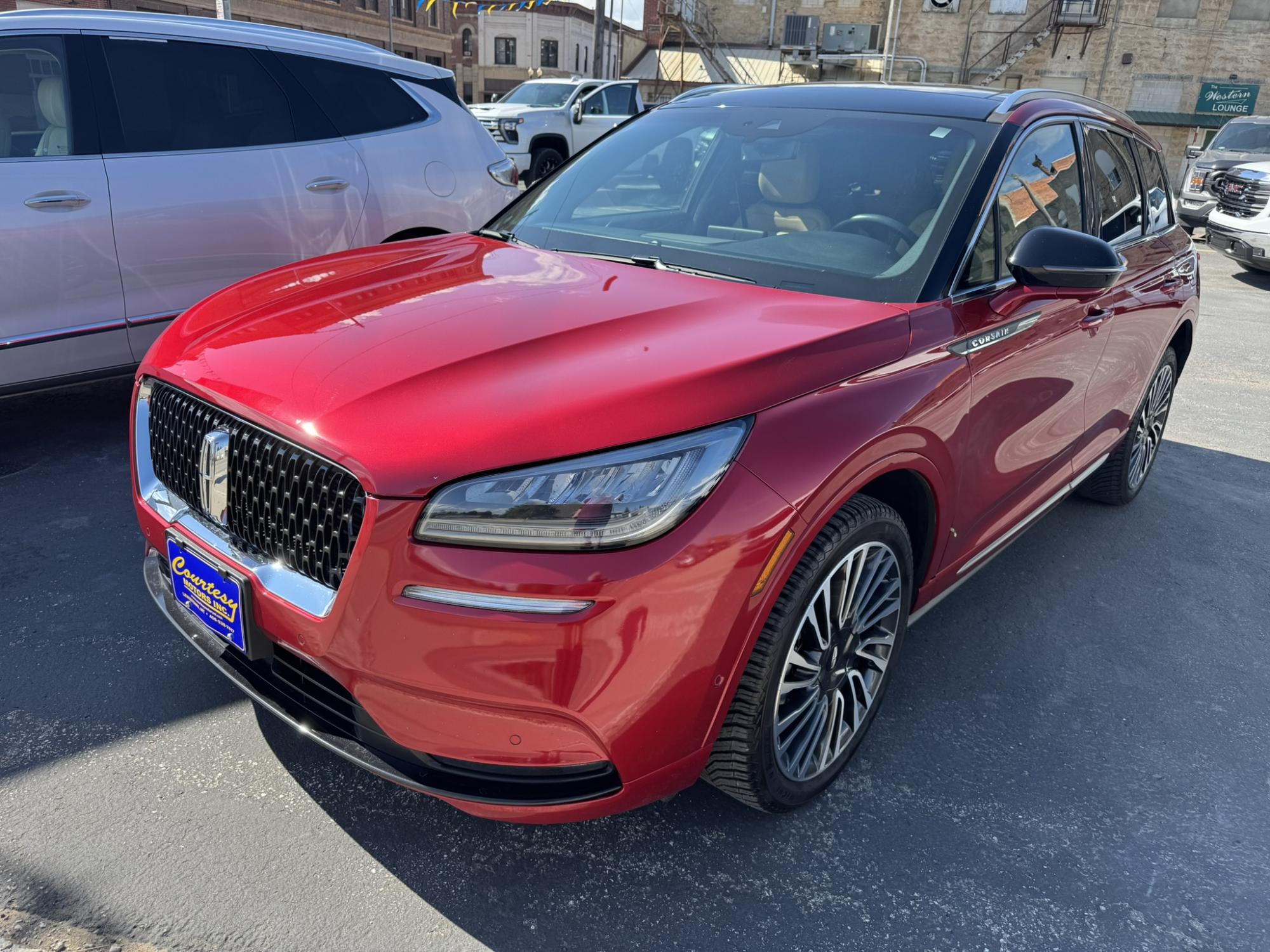 photo of 2021 Lincoln Corsair Reserve AWD