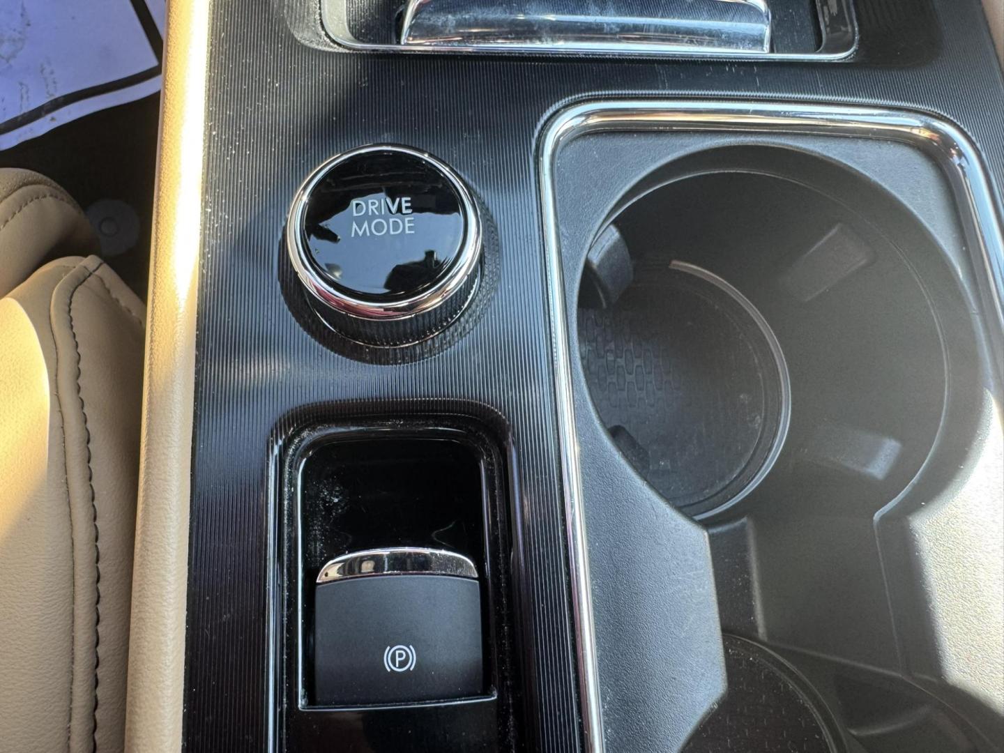 2021 Maroon /Brown Lincoln Corsair Reserve AWD (5LMCJ2DH9MU) with an 2.3L L4 DOHC 16V engine, 8A transmission, located at 116 5th Avenue South, Lewistown, MT, 59457, 47.063877, -109.427879 - Take a look at this 2021 Lincoln Corsair Reserve AWD – a luxury crossover that delivers comfort, performance, and style in a size that’s easy to live with. Under the hood you’ll find a turbocharged engine paired with Lincoln’s all-wheel drive system for confident driving in any season. Insid - Photo#24