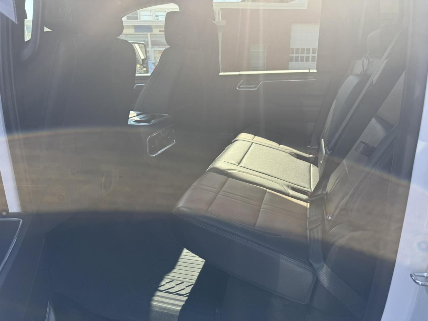 2024 WHITE /Black/Brown Chevrolet Silverado 2500HD High Country Crew Cab Short Box 4WD (1GC4YRE75RF) with an 6.6L V8 OHV 16V engine, 6A transmission, located at 116 5th Avenue South, Lewistown, MT, 59457, 47.063877, -109.427879 - Here’s the heavy-duty truck that checks every box. This 2024 Silverado 2500HD High Country gives you premium comfort and style with the capability you expect from a Chevy HD. Under the hood is the reliable 6.6L V8 gas engine paired with 4-wheel drive, built to tow, haul, and handle tough jobs with - Photo#12