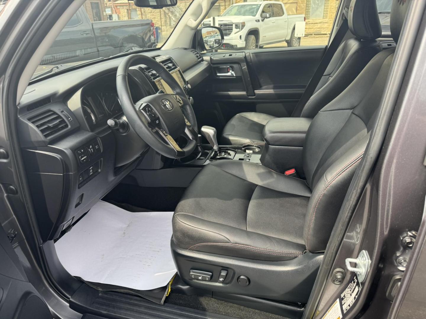 2021 Charcoal /Black Toyota 4Runner TRD Off-road Premium 4WD (JTERU5JR0M5) with an 4.0L V6 DOHC 24V engine, 5A transmission, located at 116 5th Avenue South, Lewistown, MT, 59457, 47.063877, -109.427879 - Photo#11