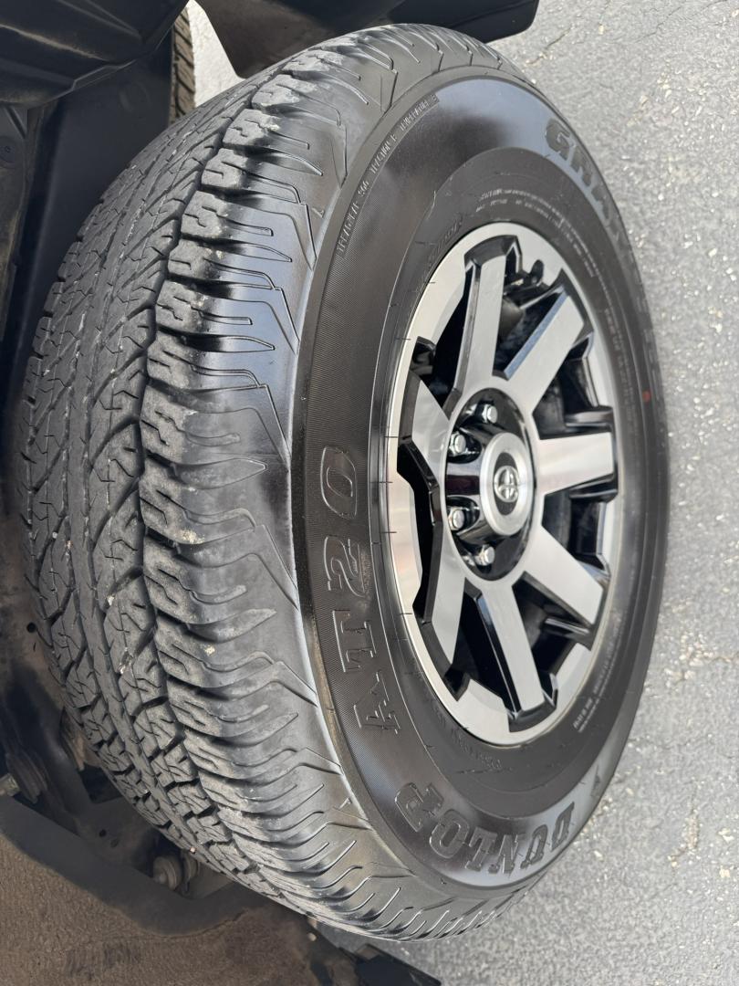 2021 Charcoal /Black Toyota 4Runner TRD Off-road Premium 4WD (JTERU5JR0M5) with an 4.0L V6 DOHC 24V engine, 5A transmission, located at 116 5th Avenue South, Lewistown, MT, 59457, 47.063877, -109.427879 - Photo#24