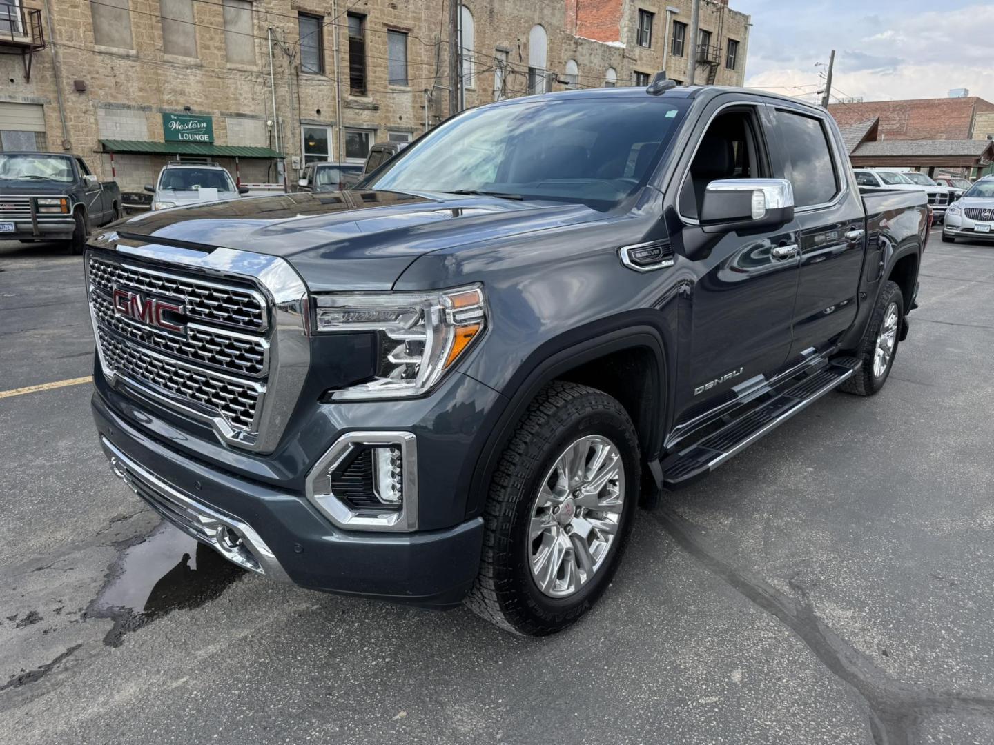 2021 Grey /Black GMC Sierra 1500 Denali Crew Cab 4WD (1GTU9FED7MZ) with an 5.3L V8 OHV 16V engine, 6A transmission, located at 116 5th Avenue South, Lewistown, MT, 59457, 47.063877, -109.427879 - his 2021 GMC Sierra Denali blends premium comfort with serious capability. With 4WD and powerful performance, it’s built to handle tough jobs, weekend towing, or just the daily drive in style. Inside, you’ll find a refined Denali interior with leather seating, advanced tech, and plenty of room f - Photo#7