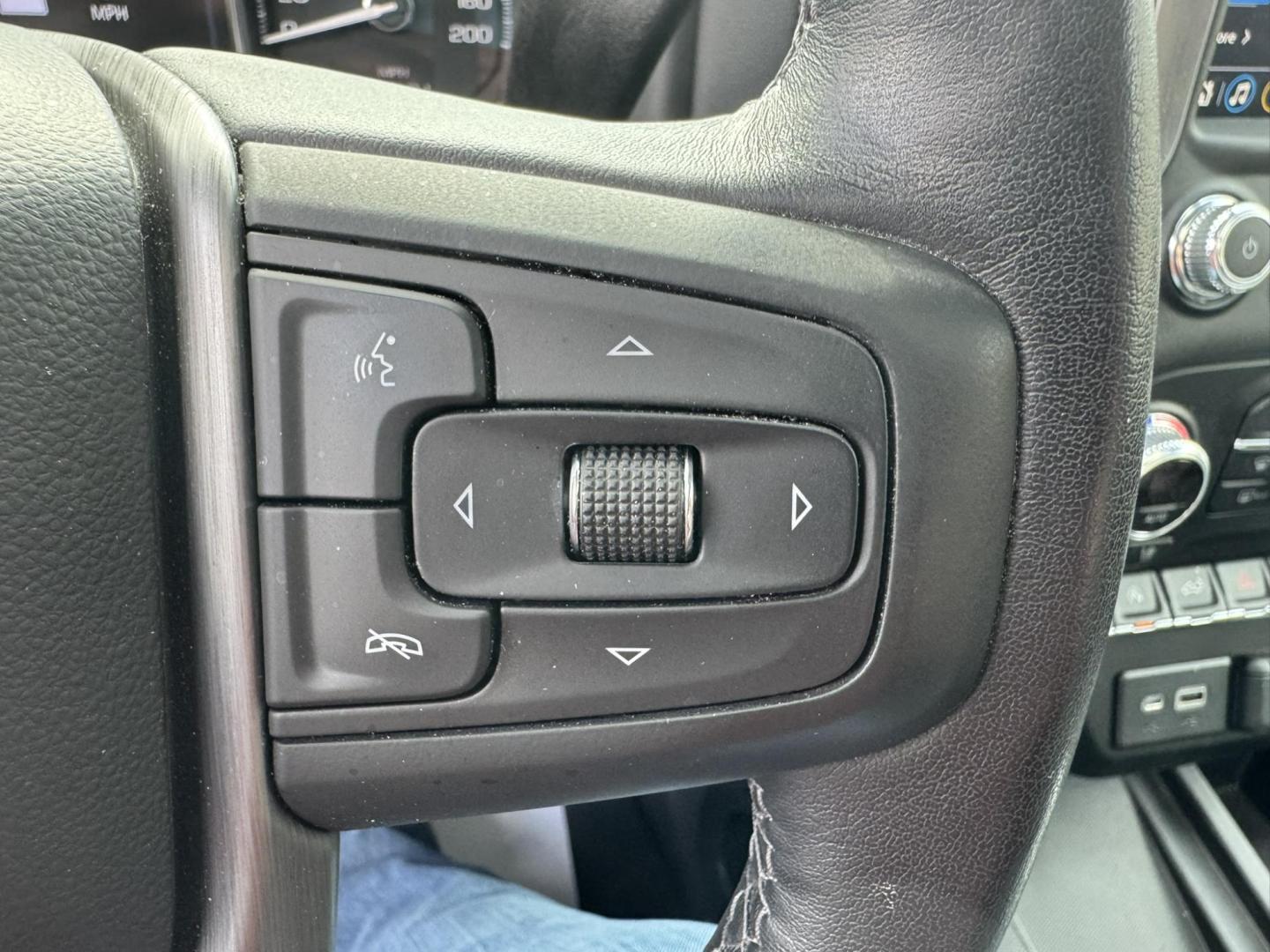 2021 Grey /Black GMC Sierra 1500 Denali Crew Cab 4WD (1GTU9FED7MZ) with an 5.3L V8 OHV 16V engine, 6A transmission, located at 116 5th Avenue South, Lewistown, MT, 59457, 47.063877, -109.427879 - his 2021 GMC Sierra Denali blends premium comfort with serious capability. With 4WD and powerful performance, it’s built to handle tough jobs, weekend towing, or just the daily drive in style. Inside, you’ll find a refined Denali interior with leather seating, advanced tech, and plenty of room f - Photo#21
