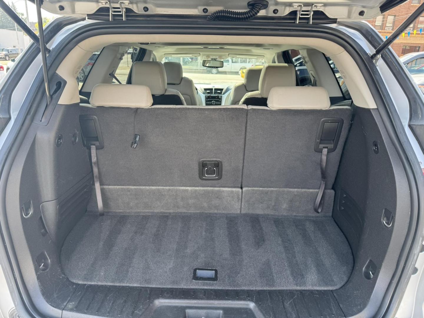 2012 Silver /Cream Chevrolet Traverse LTZ AWD (1GNKVLED7CJ) with an 3.6L V6 DOHC 24V engine, 6-Speed Automatic transmission, located at 116 5th Avenue South, Lewistown, MT, 59457, 47.063877, -109.427879 - LOCAL TRADE, WELL MAINTAINED AWD! - Photo#11