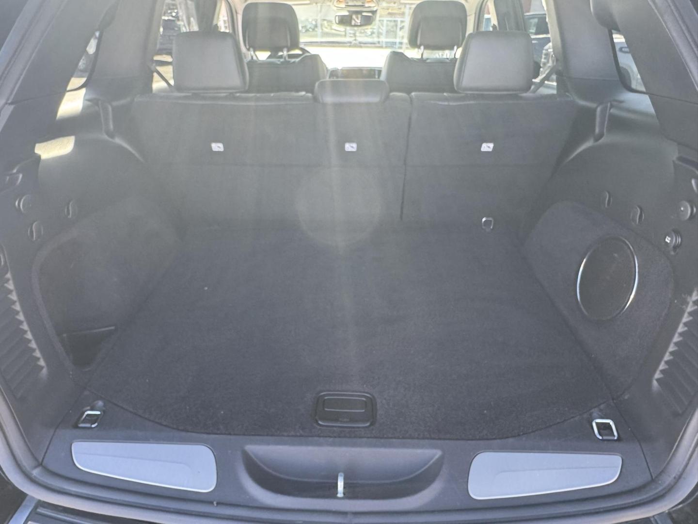 2021 Black /Black Jeep Grand Cherokee Summit 4WD (1C4RJFJG6MC) with an 3.6L V6 DOHC 24V engine, 8A transmission, located at 116 5th Avenue South, Lewistown, MT, 59457, 47.063877, -109.427879 - Elevate your driving experience with this 2021 Jeep Grand Cherokee Summit, the pinnacle of Jeep luxury and capability. From its bold exterior styling to its refined interior, the Summit trim delivers first-class comfort without sacrificing the rugged performance Jeep is known for. Step inside and y - Photo#10