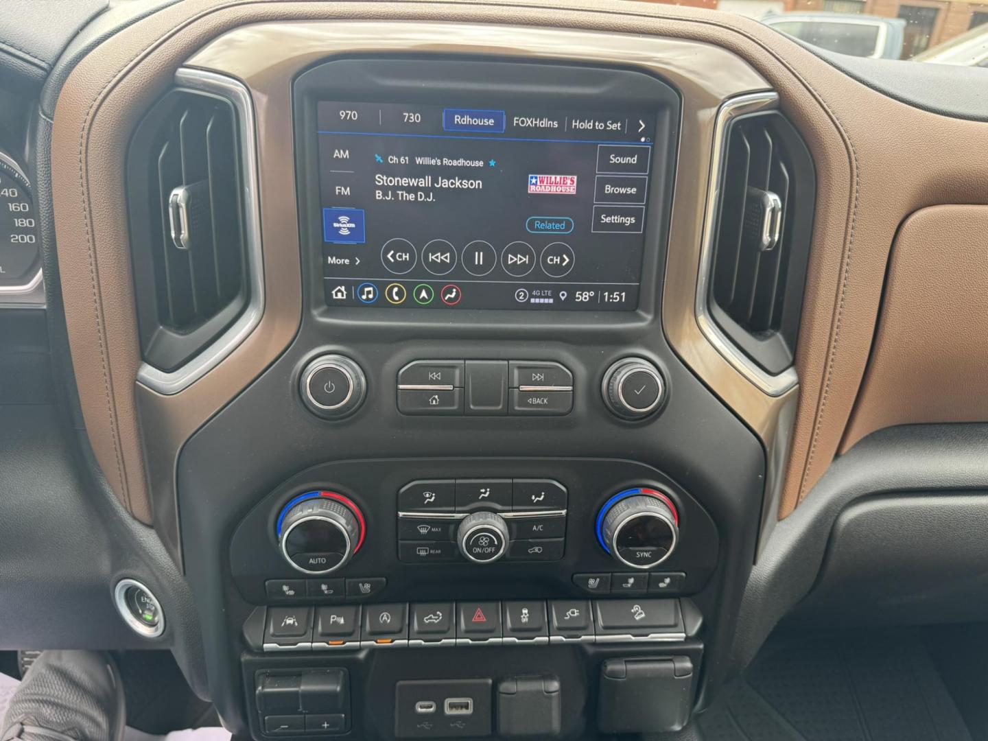 2021 Maroon /Black/Brown Chevrolet Silverado 1500 High Country Crew Cab Short Box 4WD (1GCUYHEL4MZ) with an 6.2L V8 OHV 16V engine, 6A transmission, located at 116 5th Avenue South, Lewistown, MT, 59457, 47.063877, -109.427879 - 2021 Chevrolet Silverado 1500 High Country 4WD – 6.2L Power, Clean and Loaded! Top of the line and built to impress, this 2021 Silverado High Country pairs luxury with serious muscle. Under the hood is the powerful 6.2L V8 — the most sought-after engine in the lineup — delivering strong towin - Photo#20