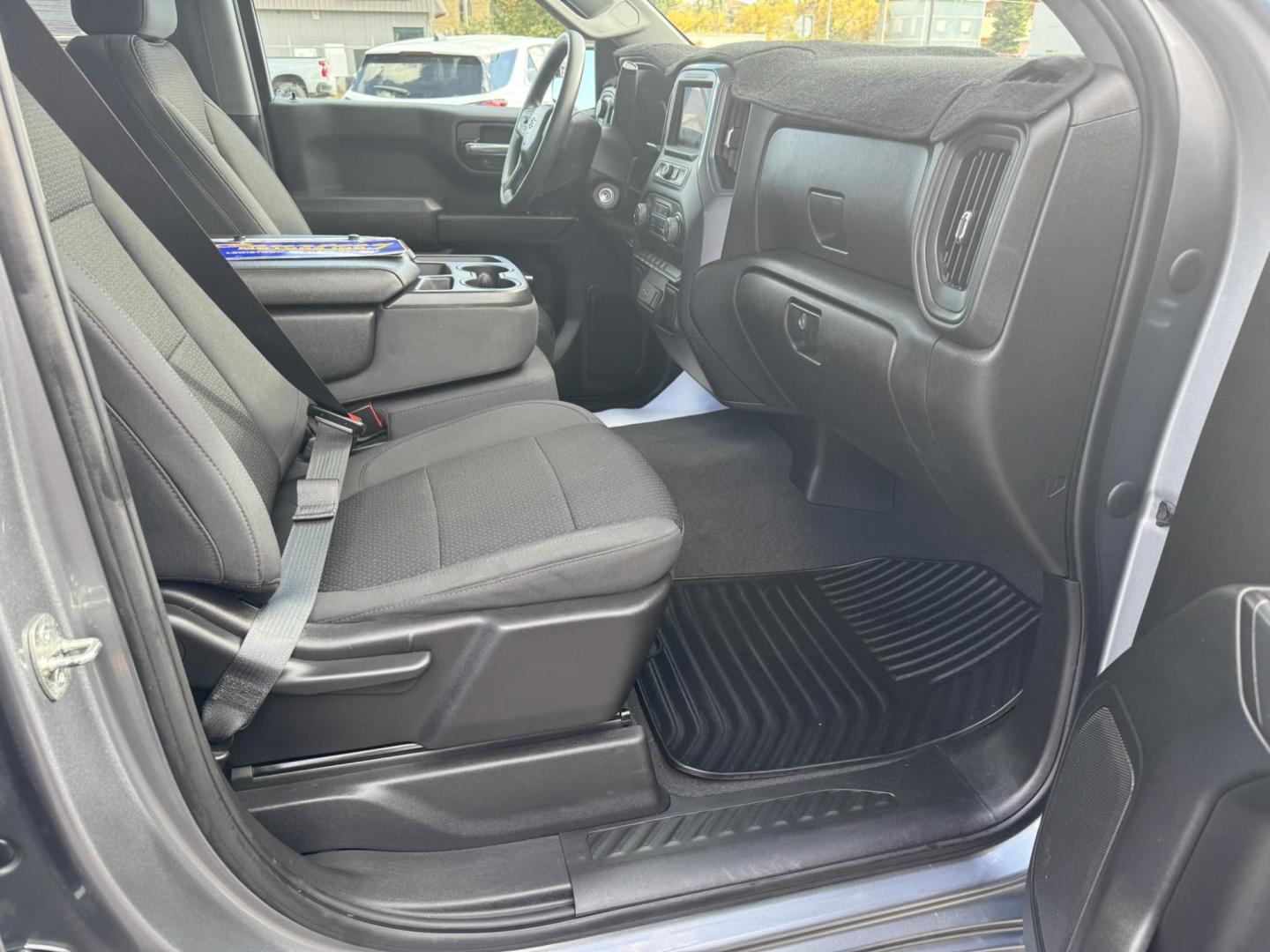 2021 Grey /Black Chevrolet Silverado 1500 Custom Trail Boss Crew Cab Short Box 4WD (1GCPYCEF8MZ) with an 5.3L V8 OHV 16V engine, 6A transmission, located at 116 5th Avenue South, Lewistown, MT, 59457, 47.063877, -109.427879 - 2021 Chevrolet Silverado 1500 Custom Trail Boss 4WD – Lifted from the Factory and Ready to Roll! Built for adventure, this 2021 Silverado Custom Trail Boss brings rugged style and off-road performance straight from the factory. Powered by a 5.3L V8 and paired with a true 4WD system, it features - Photo#8