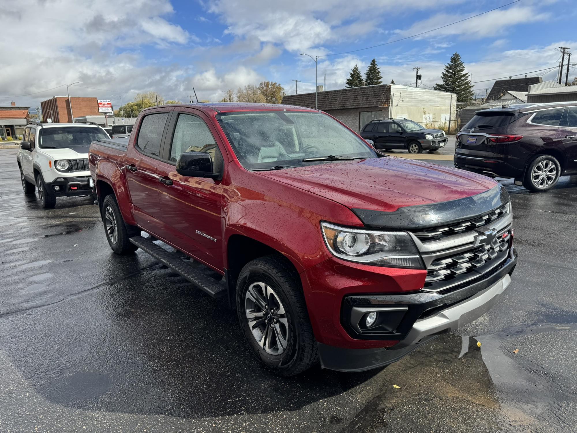 photo of 2021 Chevrolet Colorado Z71 Crew Cab Long Box 4WD