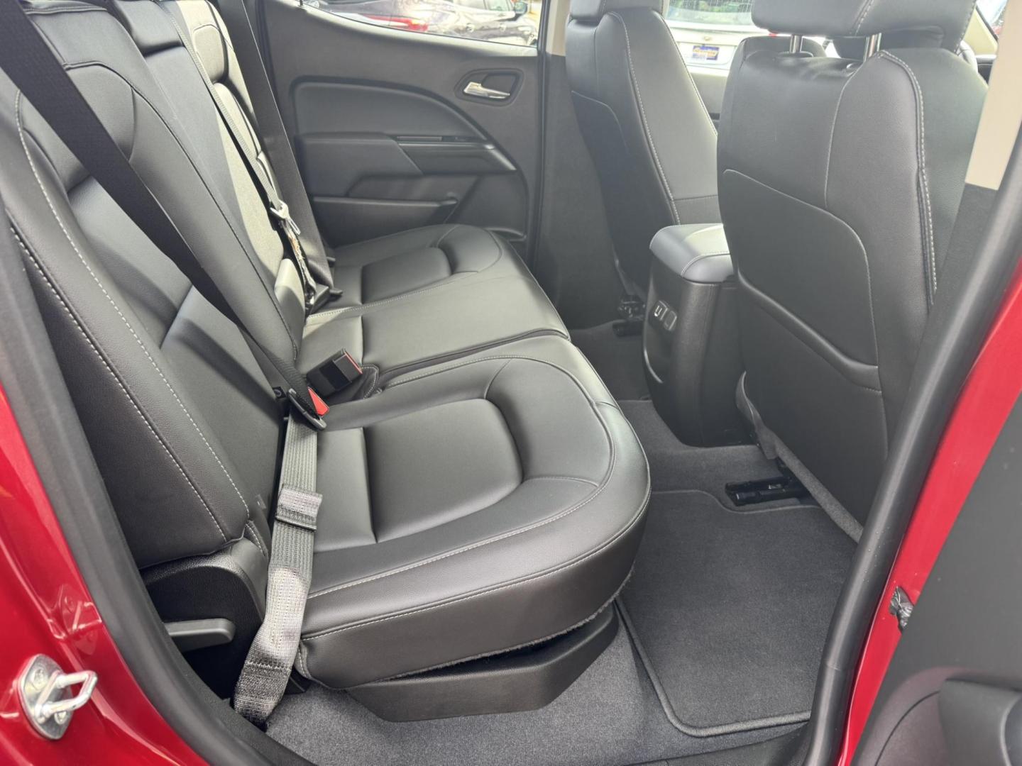 2021 Maroon /Black Chevrolet Colorado Z71 Crew Cab Long Box 4WD (1GCGTDEN8M1) with an 3.6L V6 DOHC 24V GAS engine, 6A transmission, located at 116 5th Avenue South, Lewistown, MT, 59457, 47.063877, -109.427879 - Photo#8