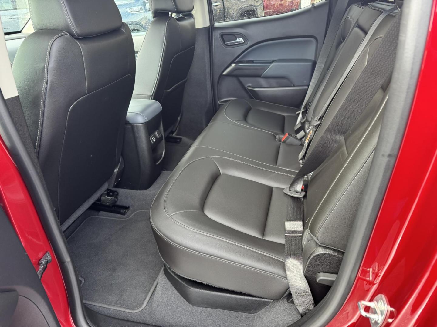 2021 Maroon /Black Chevrolet Colorado Z71 Crew Cab Long Box 4WD (1GCGTDEN8M1) with an 3.6L V6 DOHC 24V GAS engine, 6A transmission, located at 116 5th Avenue South, Lewistown, MT, 59457, 47.063877, -109.427879 - Photo#10