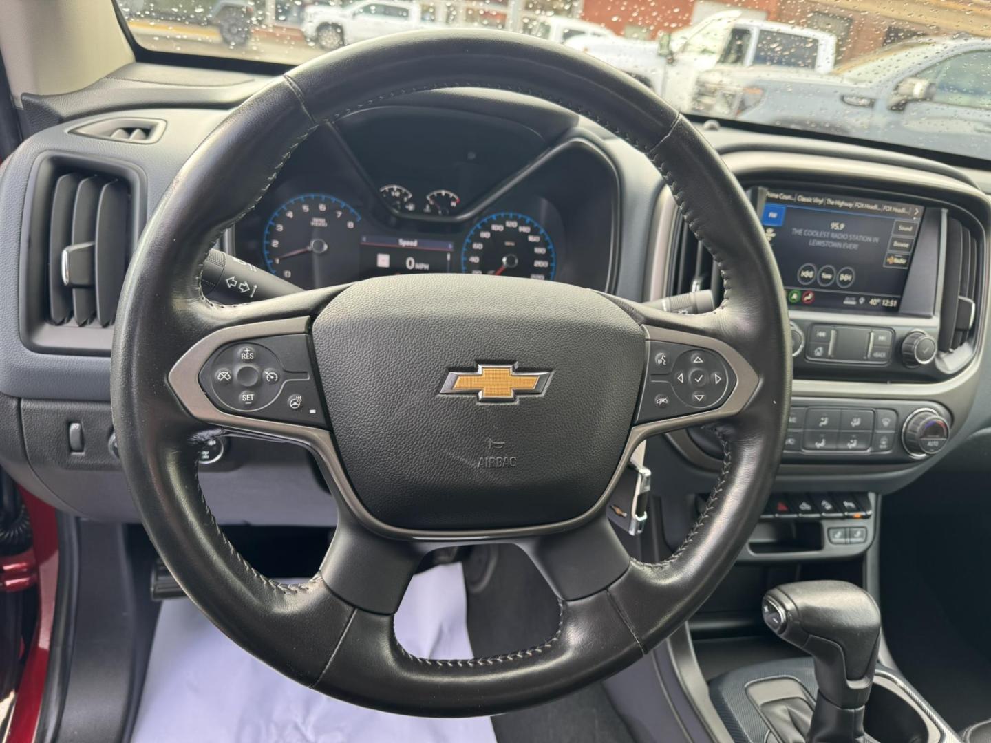 2021 Maroon /Black Chevrolet Colorado Z71 Crew Cab Long Box 4WD (1GCGTDEN8M1) with an 3.6L V6 DOHC 24V GAS engine, 6A transmission, located at 116 5th Avenue South, Lewistown, MT, 59457, 47.063877, -109.427879 - Photo#13