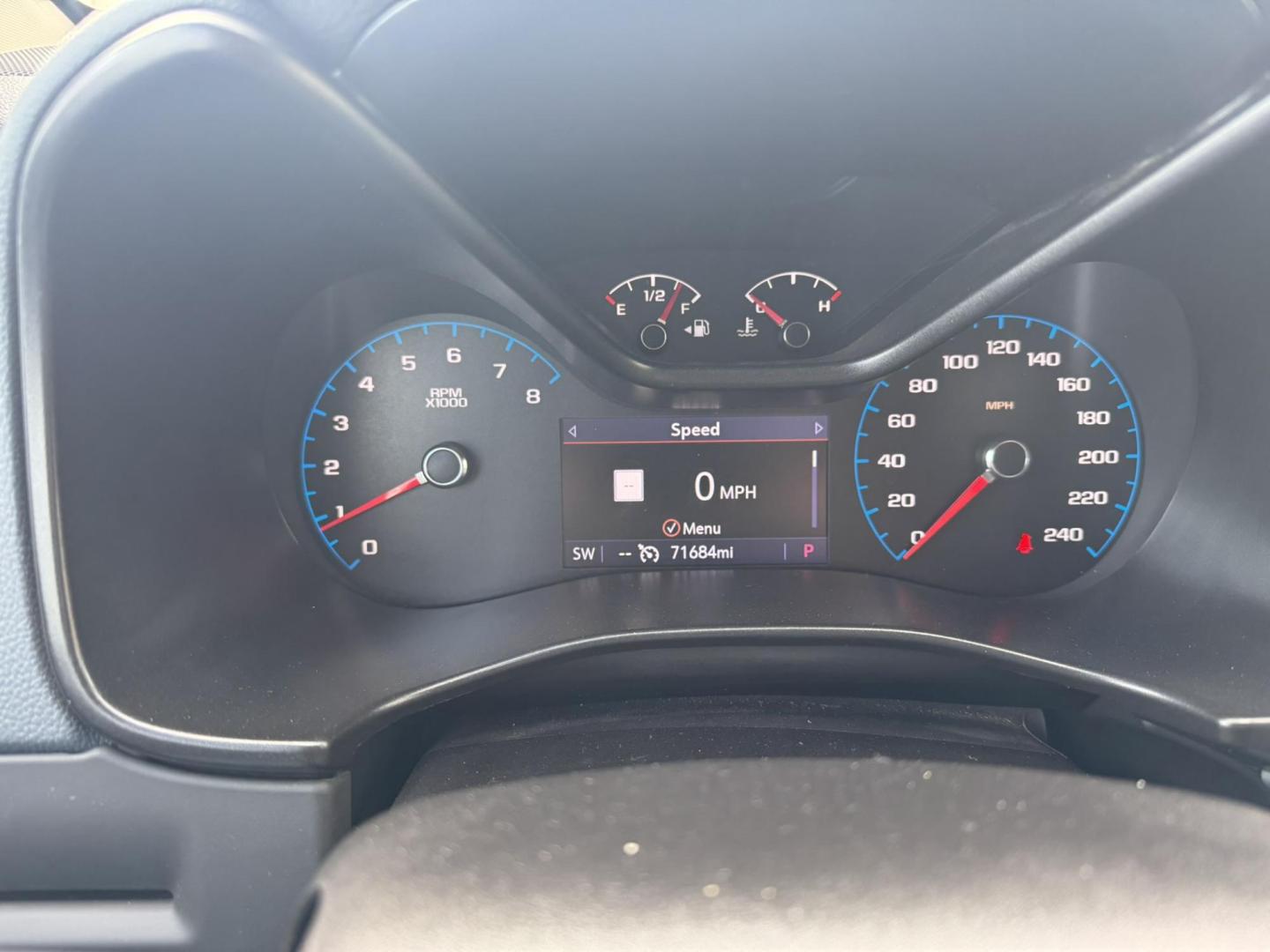 2021 Maroon /Black Chevrolet Colorado Z71 Crew Cab Long Box 4WD (1GCGTDEN8M1) with an 3.6L V6 DOHC 24V GAS engine, 6A transmission, located at 116 5th Avenue South, Lewistown, MT, 59457, 47.063877, -109.427879 - Photo#16