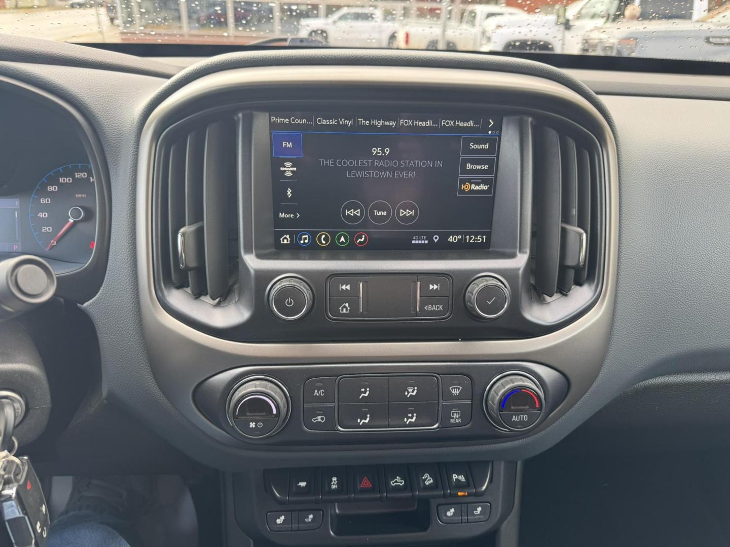 2021 Maroon /Black Chevrolet Colorado Z71 Crew Cab Long Box 4WD (1GCGTDEN8M1) with an 3.6L V6 DOHC 24V GAS engine, 6A transmission, located at 116 5th Avenue South, Lewistown, MT, 59457, 47.063877, -109.427879 - Photo#17