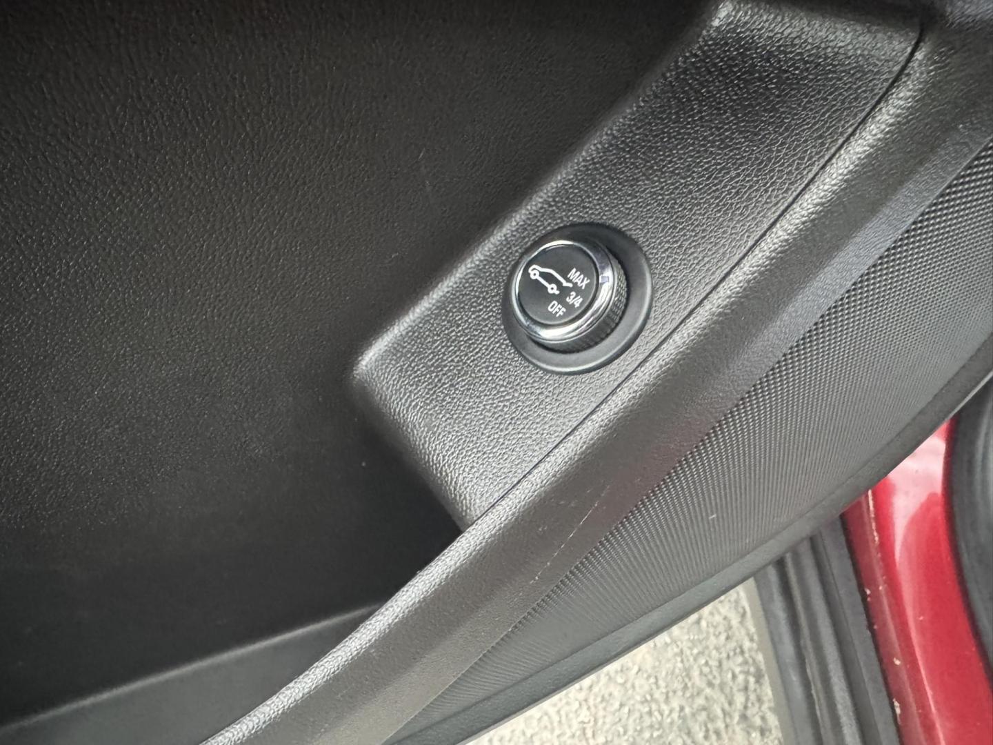 2018 Maroon /Grey Chevrolet Traverse LT Cloth AWD (1GNEVGKW4JJ) with an 3.6L V6 DOHC 24V engine, 9A transmission, located at 116 5th Avenue South, Lewistown, MT, 59457, 47.063877, -109.427879 - Nicely loaded local trade, economical AWD! - Photo#11