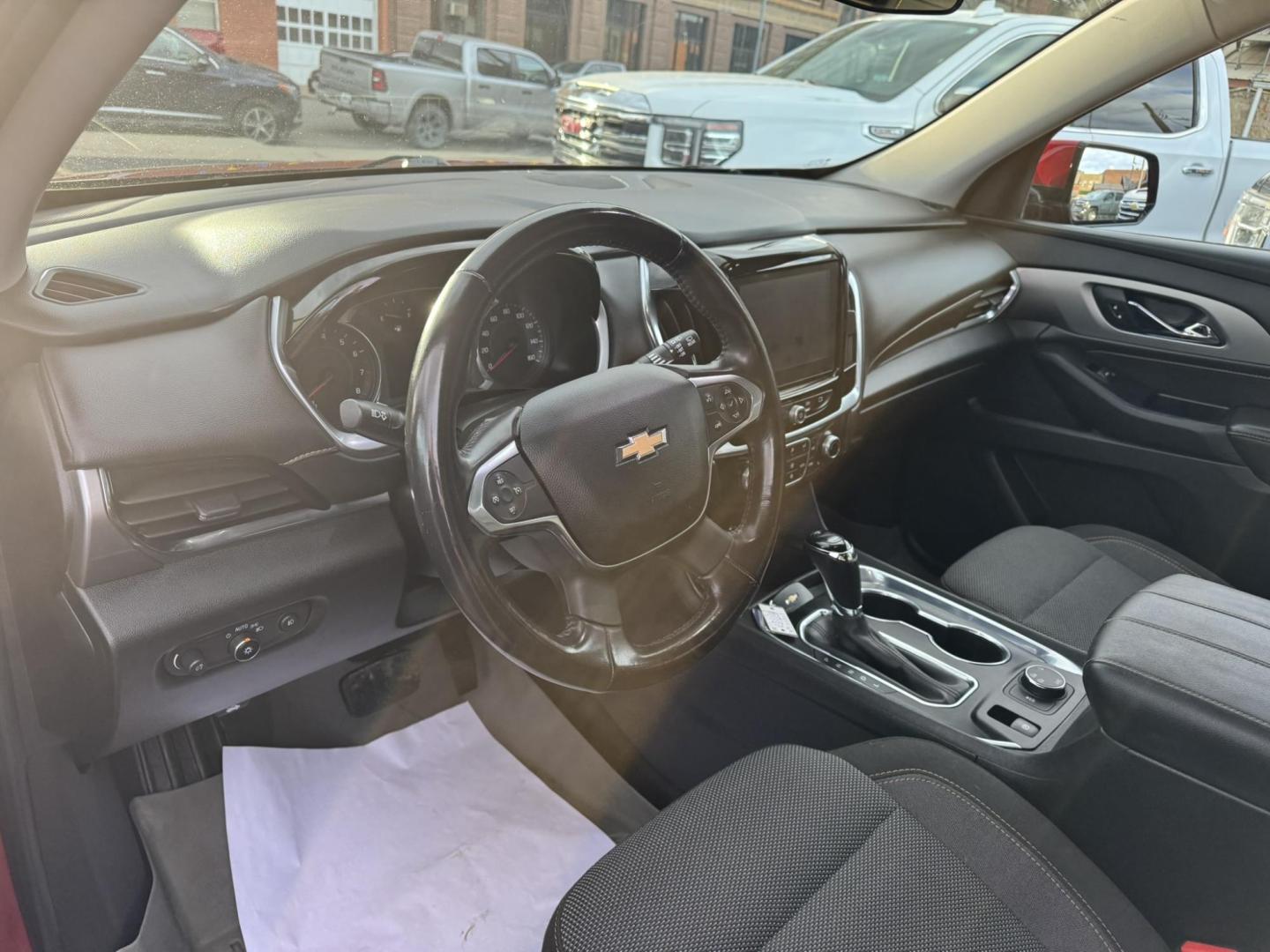 2018 Maroon /Grey Chevrolet Traverse LT Cloth AWD (1GNEVGKW4JJ) with an 3.6L V6 DOHC 24V engine, 9A transmission, located at 116 5th Avenue South, Lewistown, MT, 59457, 47.063877, -109.427879 - Nicely loaded local trade, economical AWD! - Photo#12