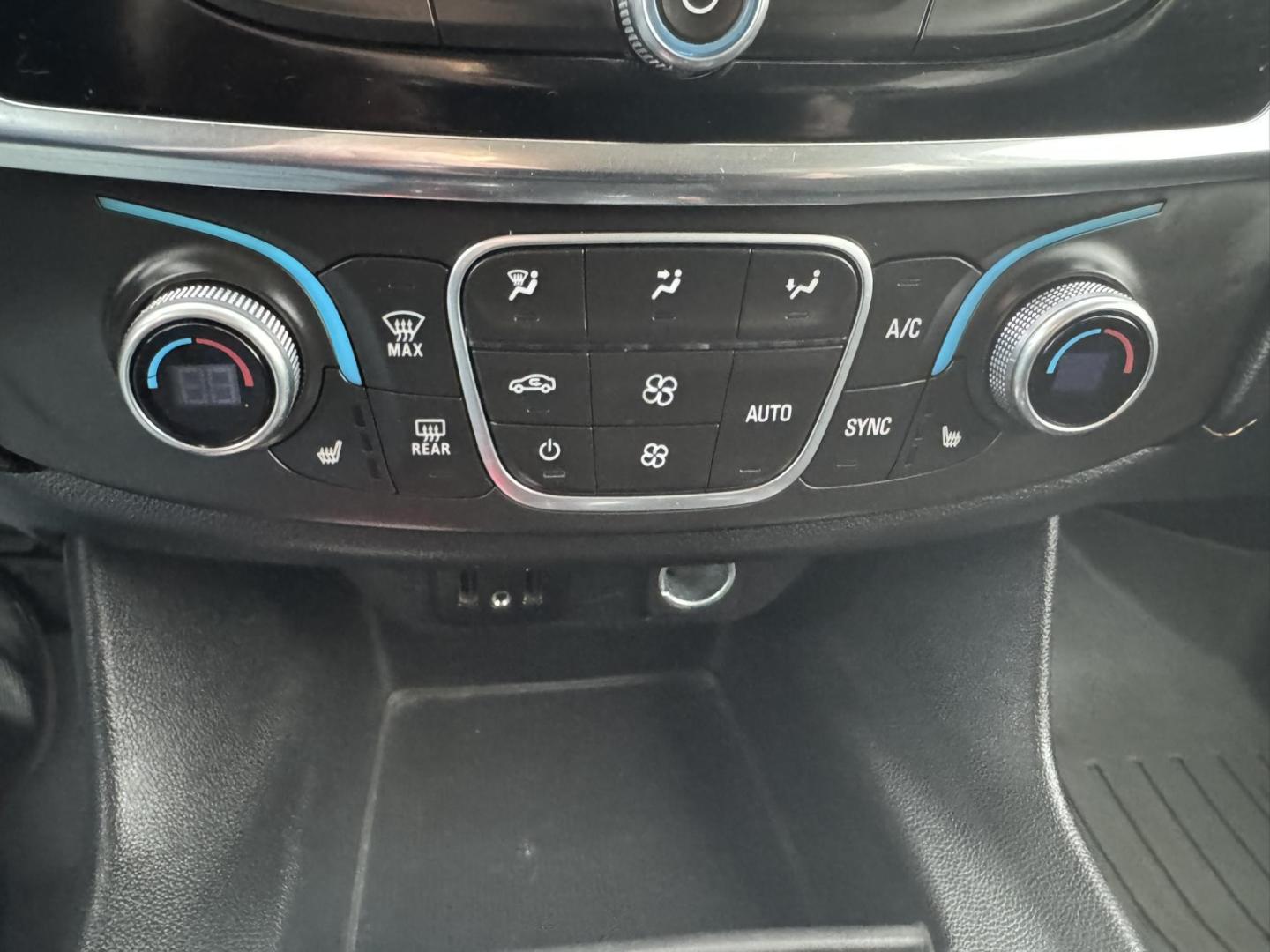 2018 Maroon /Grey Chevrolet Traverse LT Cloth AWD (1GNEVGKW4JJ) with an 3.6L V6 DOHC 24V engine, 9A transmission, located at 116 5th Avenue South, Lewistown, MT, 59457, 47.063877, -109.427879 - Nicely loaded local trade, economical AWD! - Photo#17