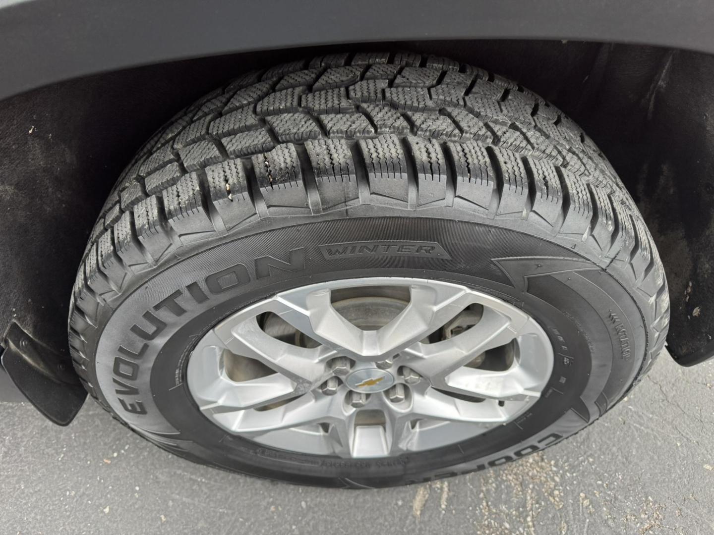 2018 Maroon /Grey Chevrolet Traverse LT Cloth AWD (1GNEVGKW4JJ) with an 3.6L V6 DOHC 24V engine, 9A transmission, located at 116 5th Avenue South, Lewistown, MT, 59457, 47.063877, -109.427879 - Nicely loaded local trade, economical AWD! - Photo#19