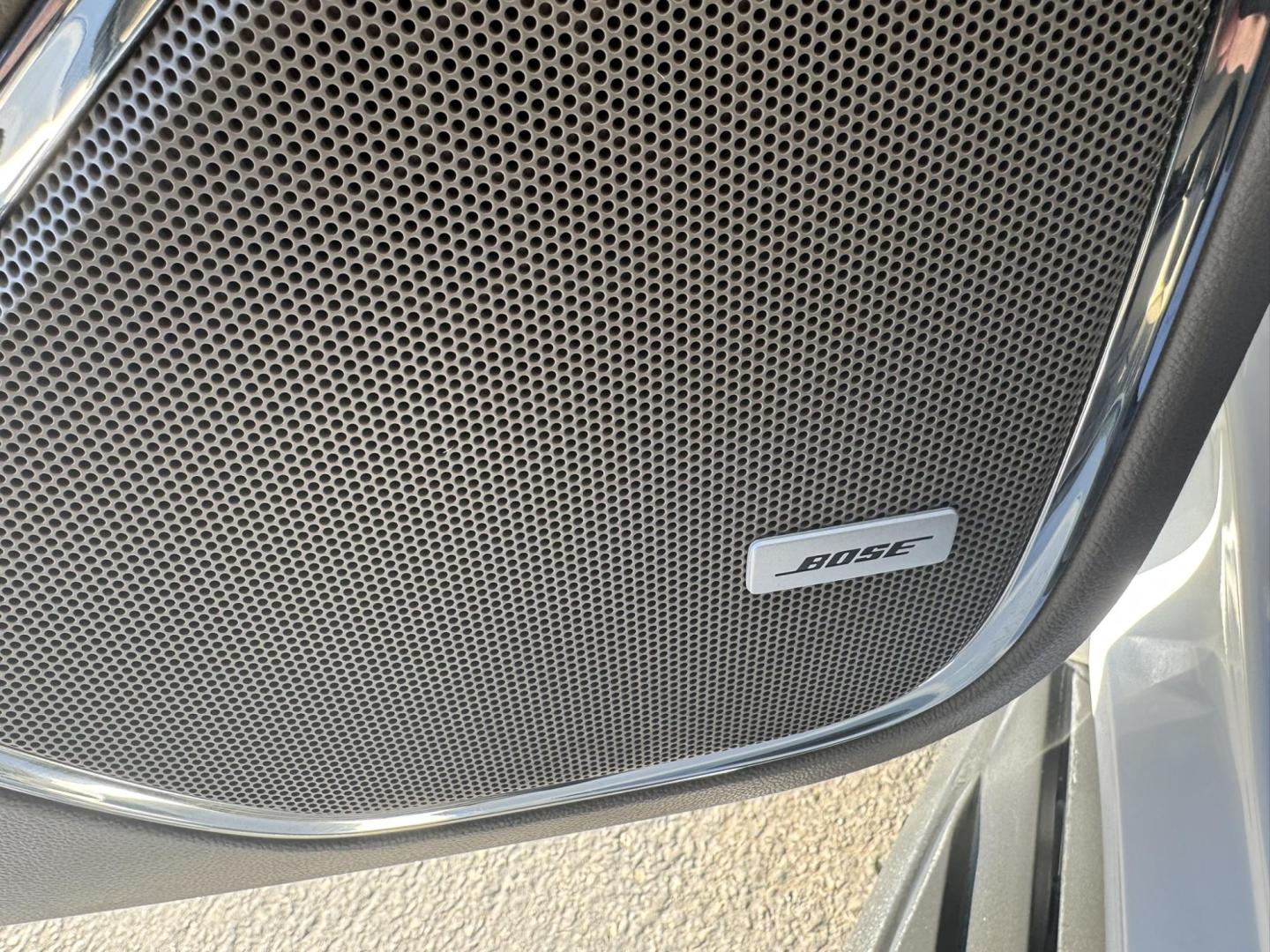 2020 WHITE /Tan Chevrolet Tahoe LT 4WD (1GNSKBKC1LR) with an 5.3L V8 OHV 16V engine, 6A transmission, located at 116 5th Avenue South, Lewistown, MT, 59457, 47.063877, -109.427879 - Clean, One Owner Carfax on this well maintained local trade! - Photo#15