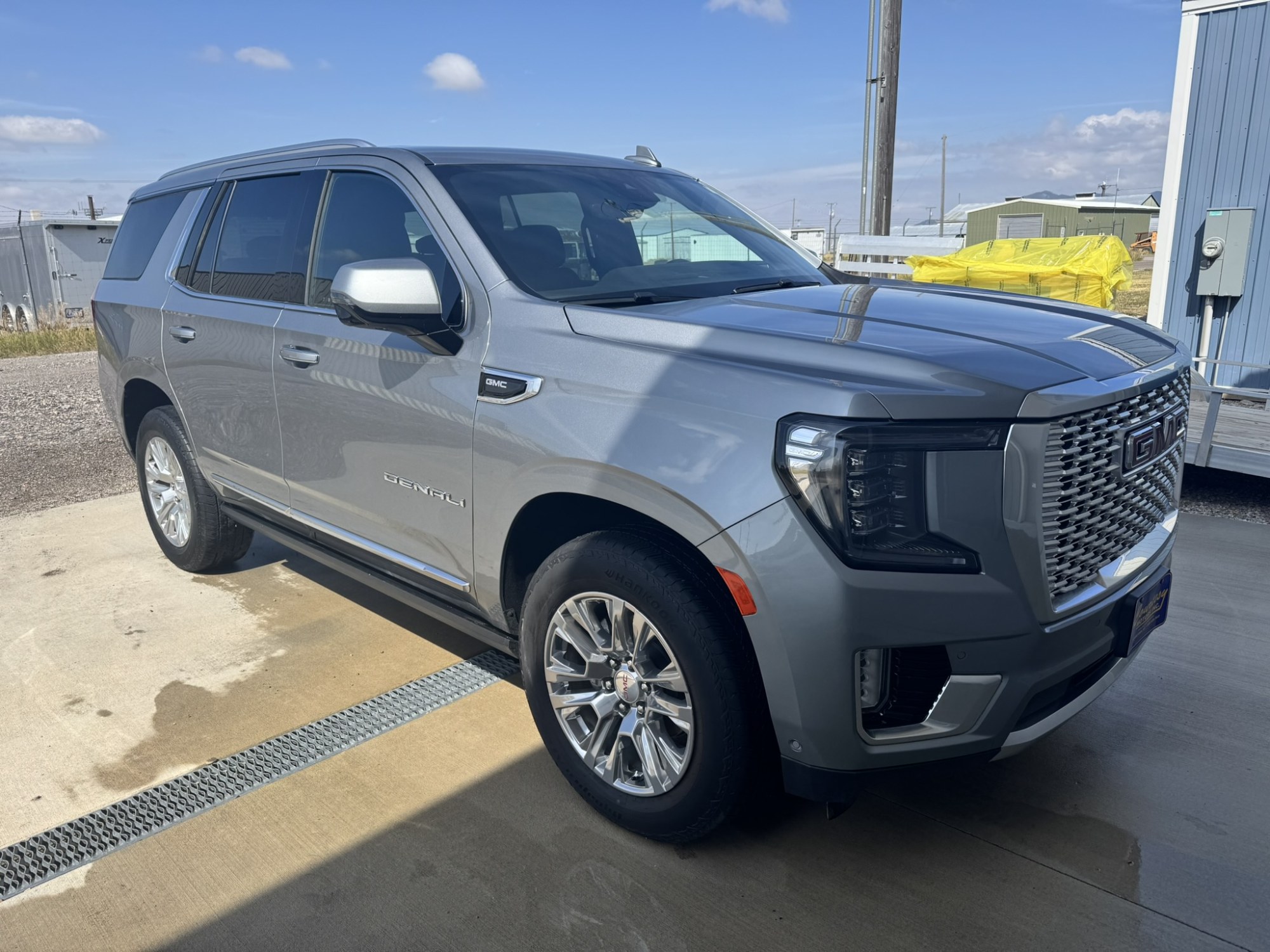 photo of 2023 GMC Yukon Denali 4WD