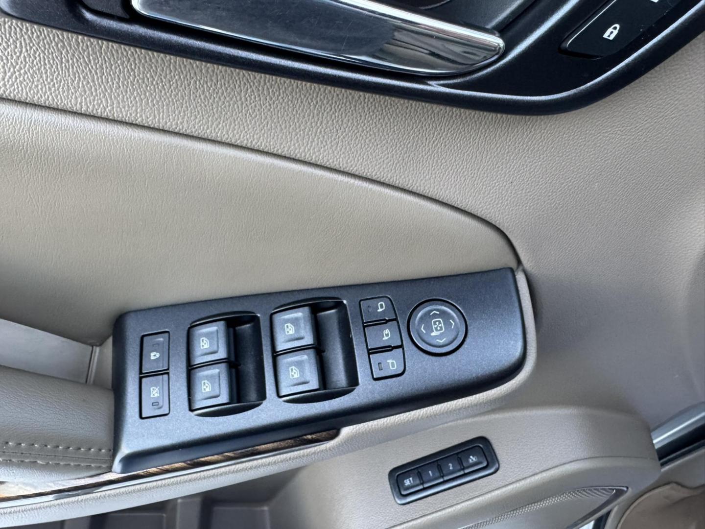 2015 Silver /Tan GMC Yukon XL SLT 1/2 Ton 4WD (1GKS2HKC4FR) with an 5.3L V8 OHV 16V engine, 6-Speed Automatic transmission, located at 116 5th Avenue South, Lewistown, MT, 59457, 47.063877, -109.427879 - Photo#16