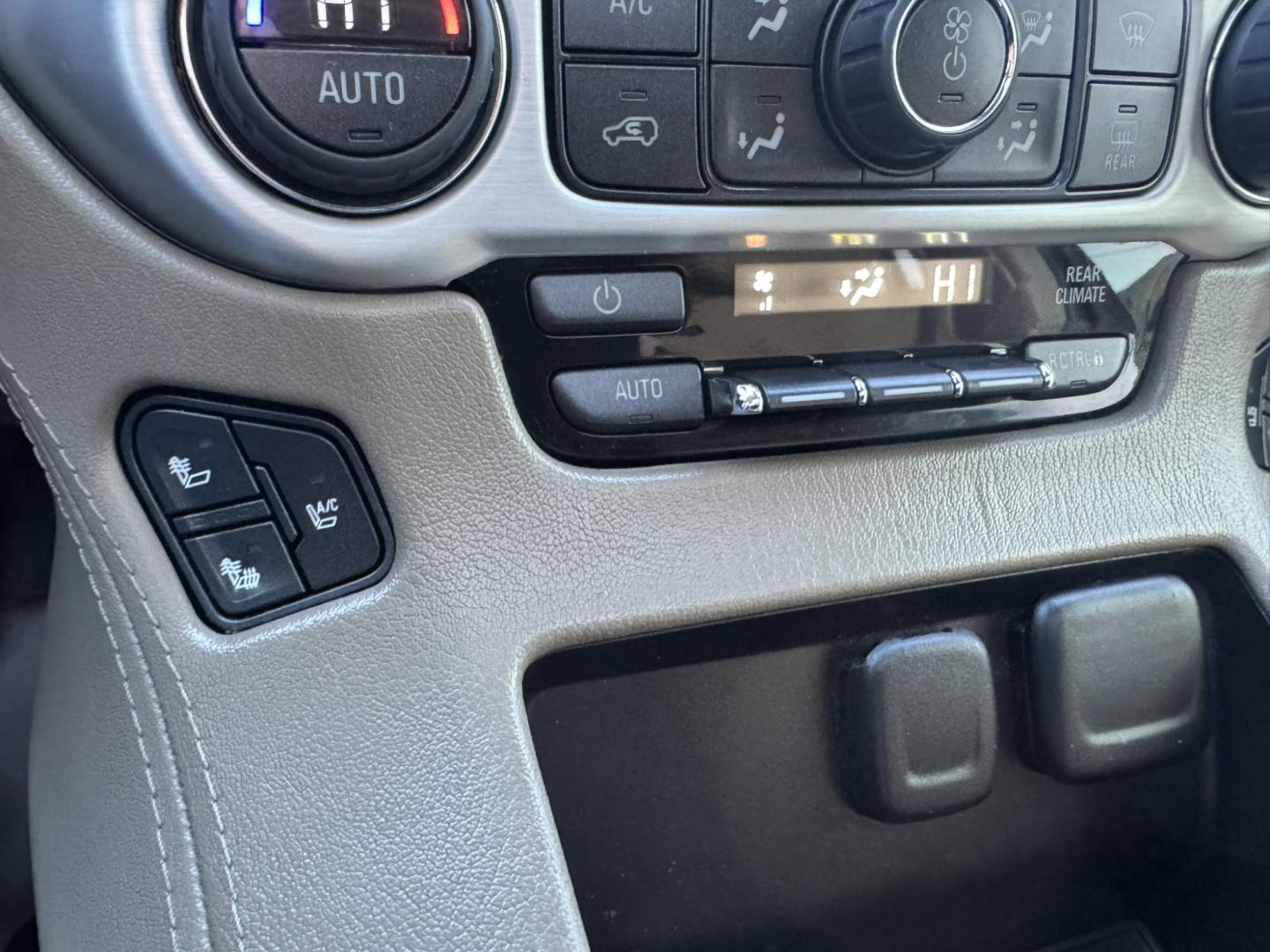 2015 Silver /Tan GMC Yukon XL SLT 1/2 Ton 4WD (1GKS2HKC4FR) with an 5.3L V8 OHV 16V engine, 6-Speed Automatic transmission, located at 116 5th Avenue South, Lewistown, MT, 59457, 47.063877, -109.427879 - Photo#25