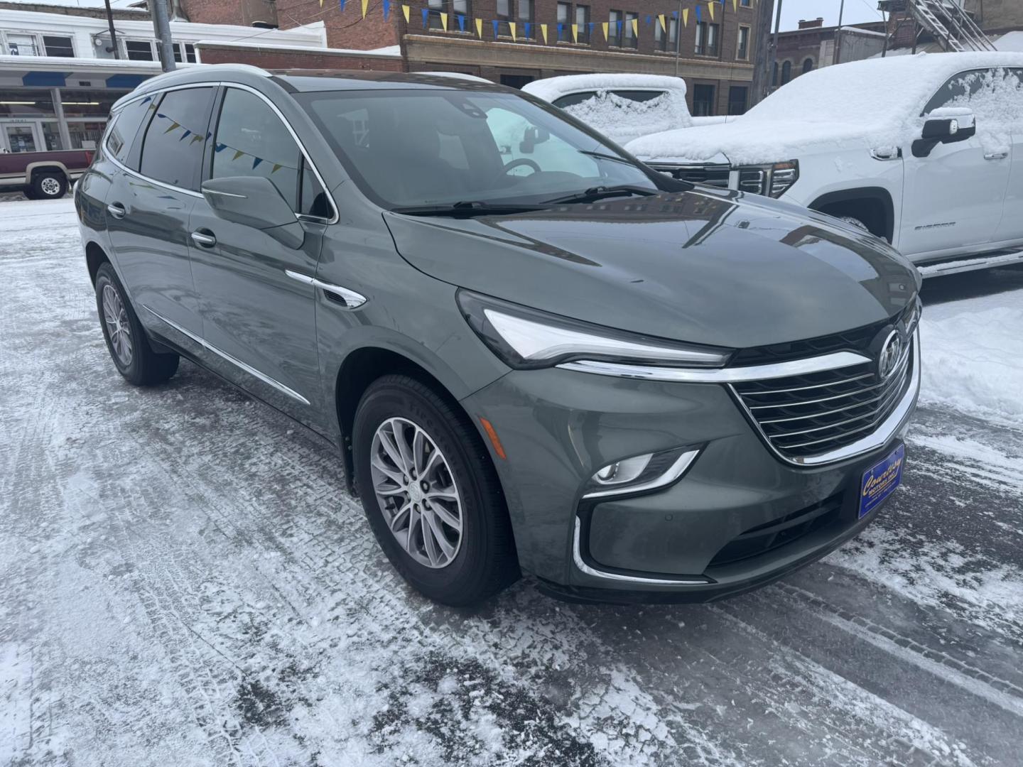 2022 Green /Grey Buick Enclave Premium AWD (5GAEVBKW6NJ) with an 3.6L V6 DOHC 24V engine, 9A transmission, located at 116 5th Avenue South, Lewistown, MT, 59457, 47.063877, -109.427879 - This 2022 Buick Enclave Premium AWD is the perfect mix of comfort, space, and confidence. Smooth-riding all-wheel drive makes it ideal year-round, while the Premium trim delivers the upscale feel Buick is known for. Leather seating, heated front seats, a power panoramic sunroof, and a quiet, refined - Photo#6