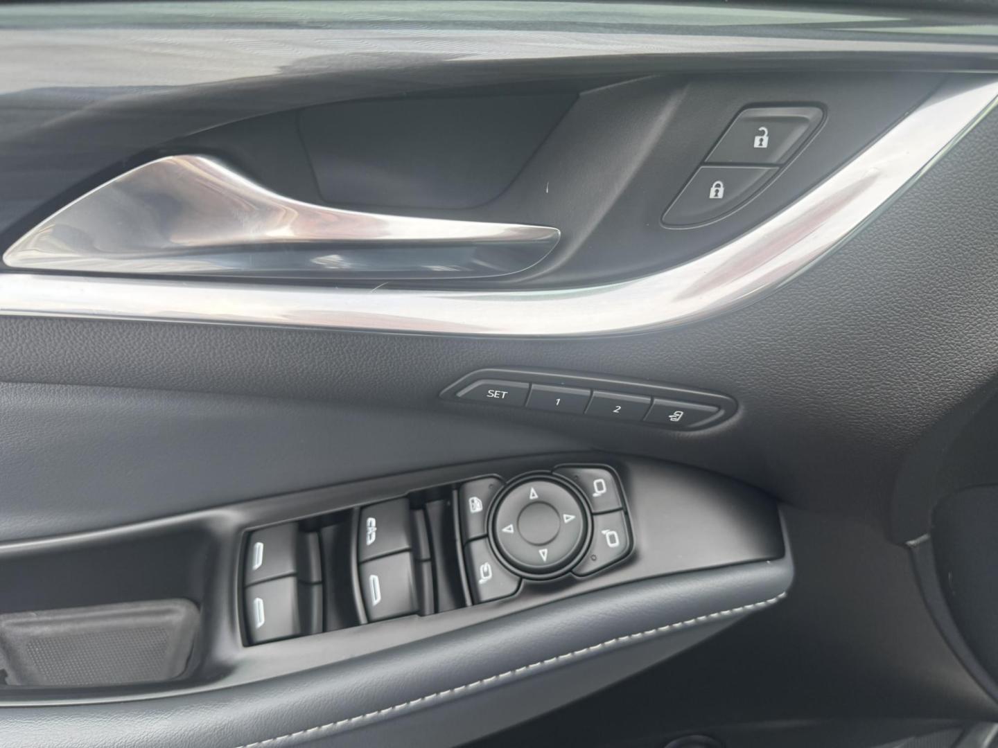 2022 Green /Grey Buick Enclave Premium AWD (5GAEVBKW6NJ) with an 3.6L V6 DOHC 24V engine, 9A transmission, located at 116 5th Avenue South, Lewistown, MT, 59457, 47.063877, -109.427879 - This 2022 Buick Enclave Premium AWD is the perfect mix of comfort, space, and confidence. Smooth-riding all-wheel drive makes it ideal year-round, while the Premium trim delivers the upscale feel Buick is known for. Leather seating, heated front seats, a power panoramic sunroof, and a quiet, refined - Photo#14