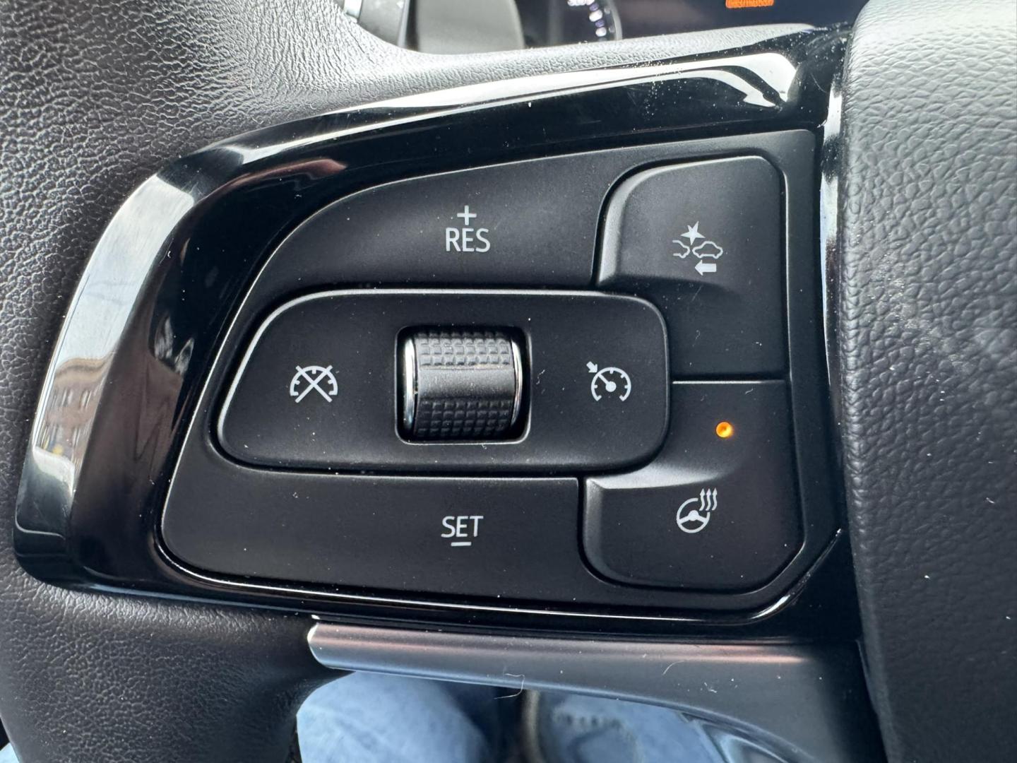 2022 Green /Grey Buick Enclave Premium AWD (5GAEVBKW6NJ) with an 3.6L V6 DOHC 24V engine, 9A transmission, located at 116 5th Avenue South, Lewistown, MT, 59457, 47.063877, -109.427879 - This 2022 Buick Enclave Premium AWD is the perfect mix of comfort, space, and confidence. Smooth-riding all-wheel drive makes it ideal year-round, while the Premium trim delivers the upscale feel Buick is known for. Leather seating, heated front seats, a power panoramic sunroof, and a quiet, refined - Photo#20