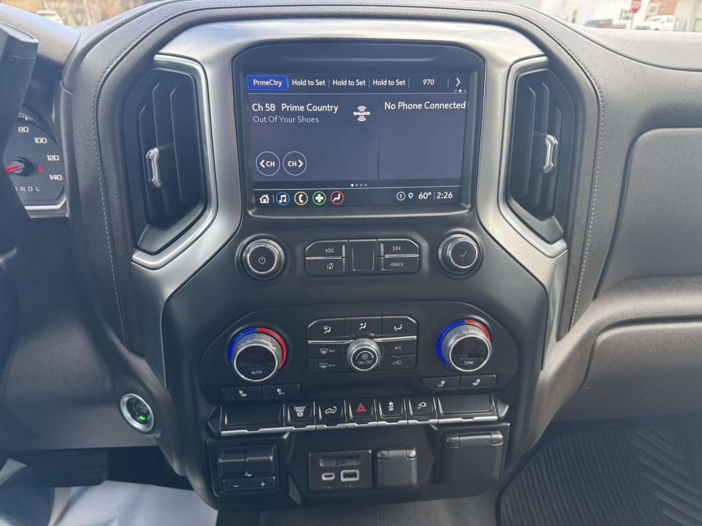 2022 Green /Grey Chevrolet Silverado 2500HD LT Crew Cab Standard Box 4WD (1GC4YNEY1NF) with an 6.6L V8 OHV 16V DIESEL engine, 6A transmission, located at 116 5th Avenue South, Lewistown, MT, 59457, 47.063877, -109.427879 - This 2022 Chevrolet Silverado 2500HD Crew Cab LT is built to work hard and ride right. Powered by the legendary Duramax diesel, it delivers serious towing capability with the smooth, confident pull diesel owners swear by. The Crew Cab gives you plenty of room for passengers, while the leather interi - Photo#14