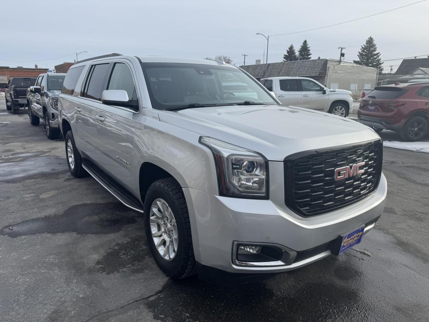 2017 Silver /Black GMC Yukon XL SLT 4WD (1GKS2GKC1HR) with an 5.3L V8 OHV 16V engine, 6A transmission, located at 116 5th Avenue South, Lewistown, MT, 59457, 47.063877, -109.427879 - Loaded local trade with a clean Car Fax! - Photo#0