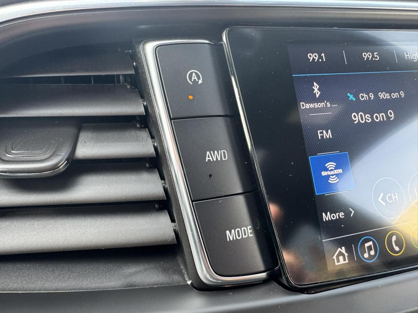 2024 Maroon /Grey Buick Enclave Premium AWD (5GAEVBKW2RJ) with an 3.6L V6 DOHC 24V engine, 9A transmission, located at 116 5th Avenue South, Lewistown, MT, 59457, 47.063877, -109.427879 - This 2024 Buick Enclave Premium AWD delivers a refined driving experience with the comfort, space, and confidence today’s SUV buyers want. Equipped with all-wheel drive, it offers excellent traction and stability for all seasons while maintaining a smooth, quiet ride. The Premium trim features a - Photo#29