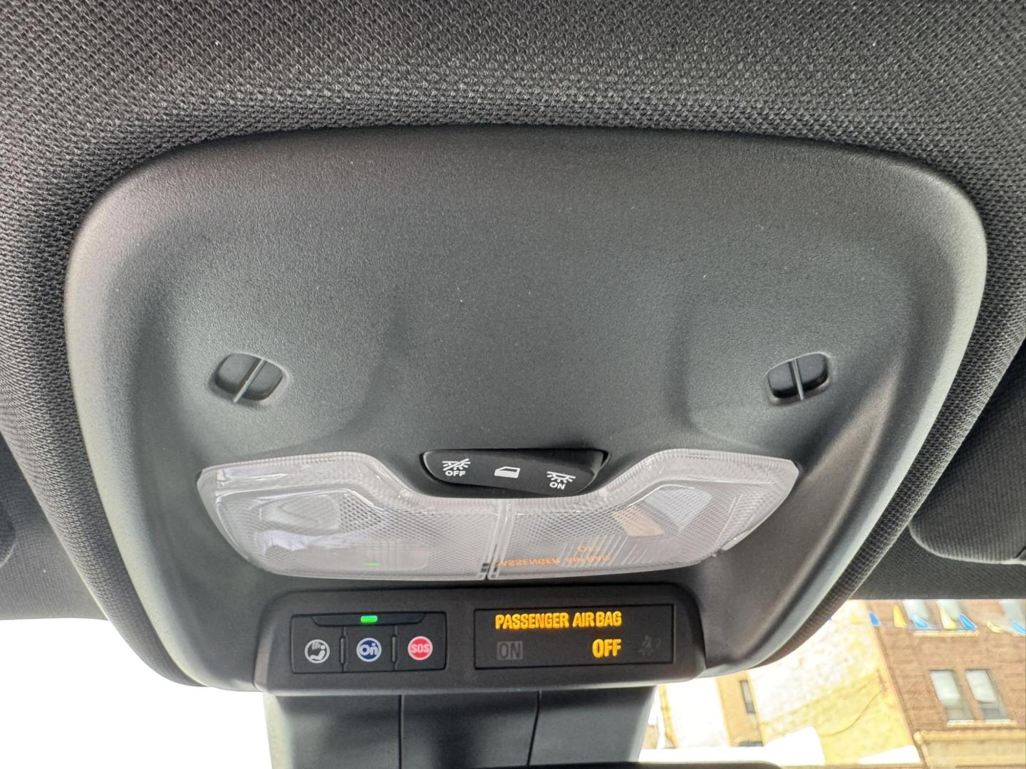 2024 WHITE /Black Chevrolet Colorado Z71 Crew Cab 4WD (1GCPTDEKXR1) with an 2.7L L4 DOHC 16V TURBO engine, 6A transmission, located at 116 5th Avenue South, Lewistown, MT, 59457, 47.063877, -109.427879 - Tough, refined, and built to handle whatever you throw at it—this 2024 Chevrolet Colorado Z71 4WD is the perfect blend of off-road capability and everyday comfort. Powered by a strong turbocharged engine with impressive torque, it delivers confident acceleration, smooth towing capability, and the - Photo#14