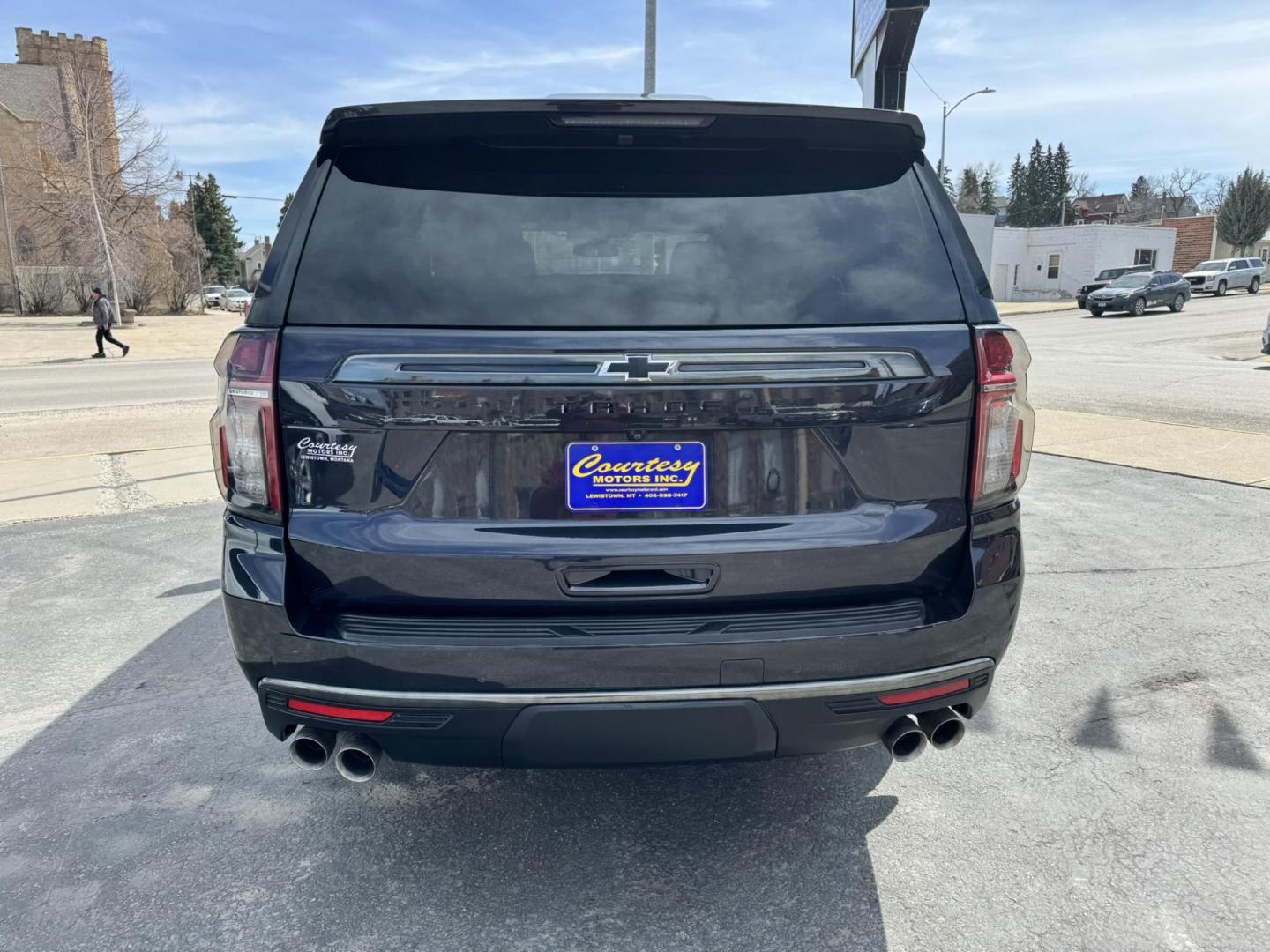 2022 Ash Grey /Tan Chevrolet Tahoe Z71 (1GNSKPKL2NR) with an 6.2L V8 OHV 16V engine, 10A transmission, located at 116 5th Avenue South, Lewistown, MT, 59457, 47.063877, -109.427879 - Big, bold, and built to go beyond the pavement—this 2022 Chevrolet Tahoe Z71 4WD with the Off-Road Capability and Off-Road Performance Packages is the full-size SUV that does it all. Powered by a strong V8 engine, it delivers the kind of performance and towing capability you expect, with the added - Photo#3