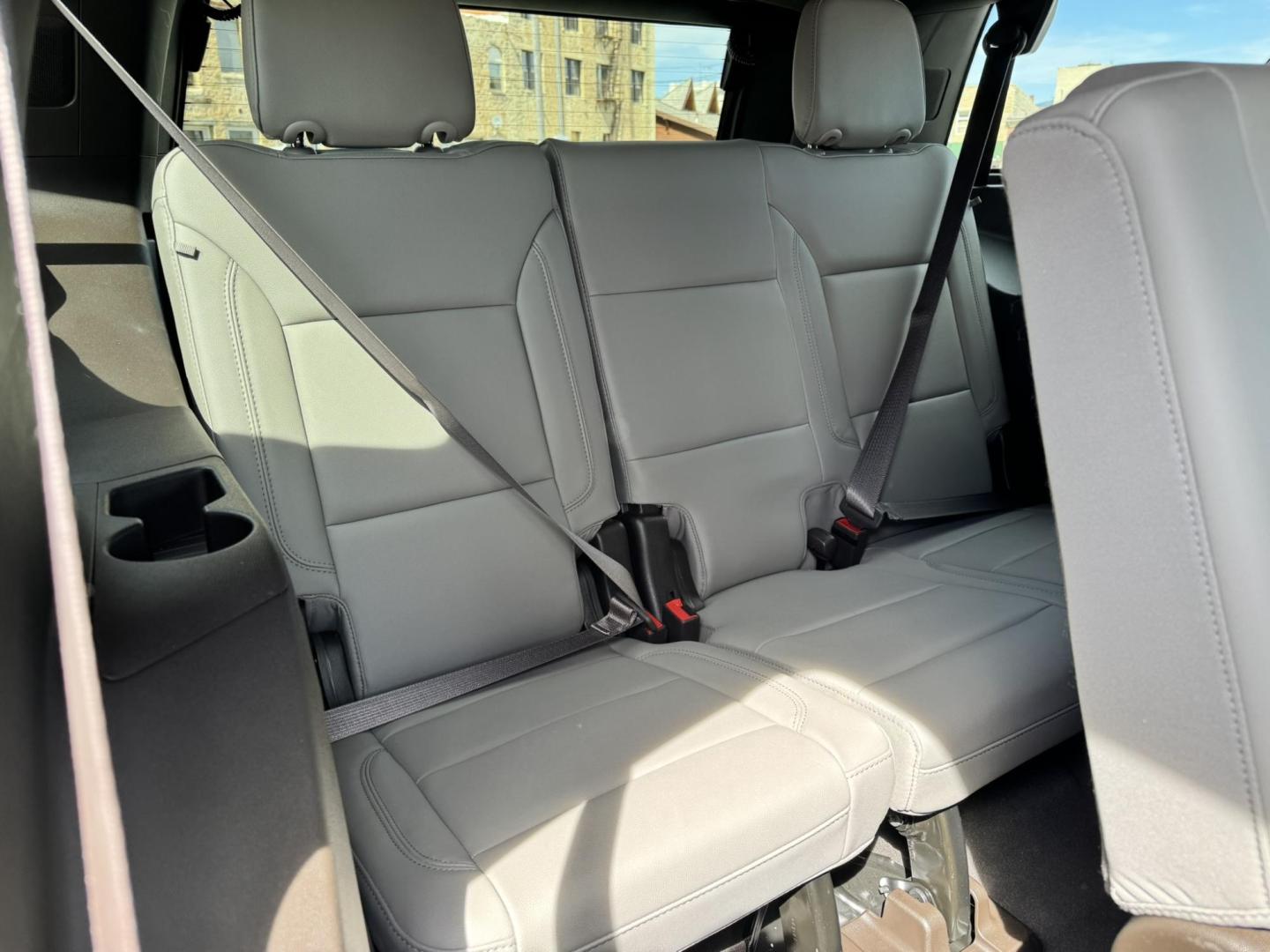 2022 Ash Grey /Tan Chevrolet Tahoe Z71 (1GNSKPKL2NR) with an 6.2L V8 OHV 16V engine, 10A transmission, located at 116 5th Avenue South, Lewistown, MT, 59457, 47.063877, -109.427879 - Big, bold, and built to go beyond the pavement—this 2022 Chevrolet Tahoe Z71 4WD with the Off-Road Capability and Off-Road Performance Packages is the full-size SUV that does it all. Powered by a strong V8 engine, it delivers the kind of performance and towing capability you expect, with the added - Photo#10