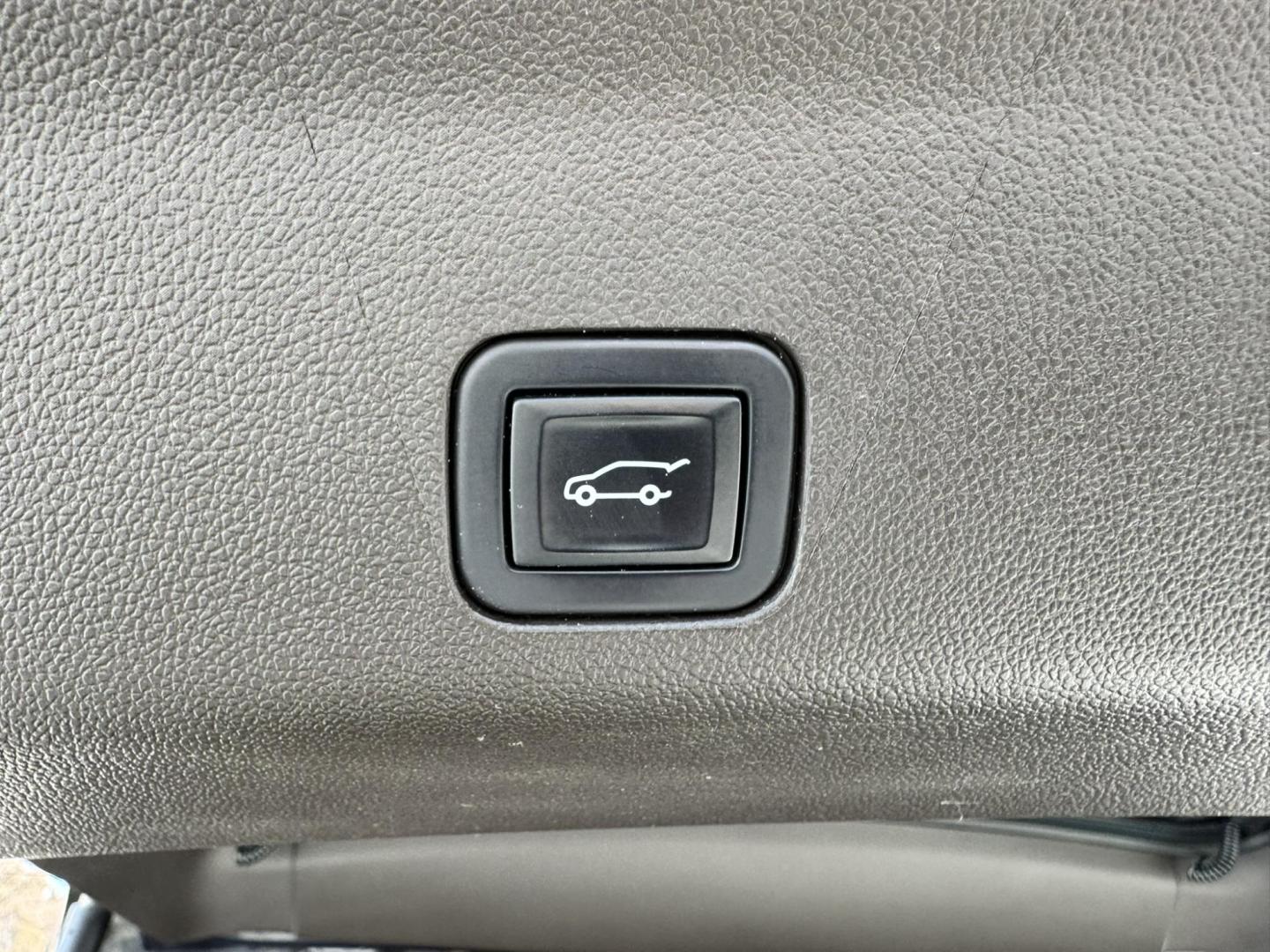 2022 Ash Grey /Tan Chevrolet Tahoe Z71 (1GNSKPKL2NR) with an 6.2L V8 OHV 16V engine, 10A transmission, located at 116 5th Avenue South, Lewistown, MT, 59457, 47.063877, -109.427879 - Big, bold, and built to go beyond the pavement—this 2022 Chevrolet Tahoe Z71 4WD with the Off-Road Capability and Off-Road Performance Packages is the full-size SUV that does it all. Powered by a strong V8 engine, it delivers the kind of performance and towing capability you expect, with the added - Photo#13